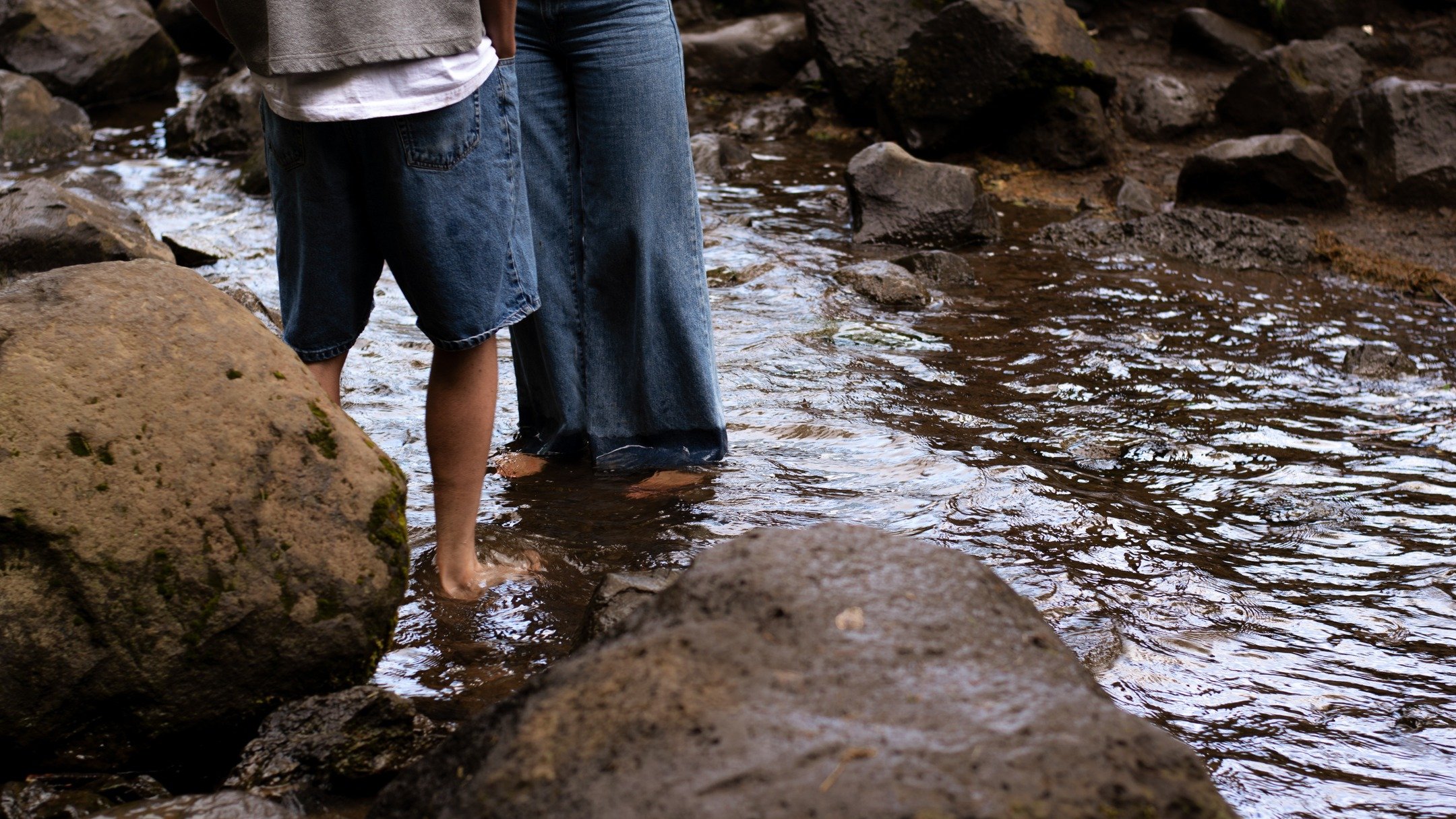 DM me if you like swimming in a creek!!

I have a vision, I've been manifesting. Looking for the right opportunity for it &lt;3