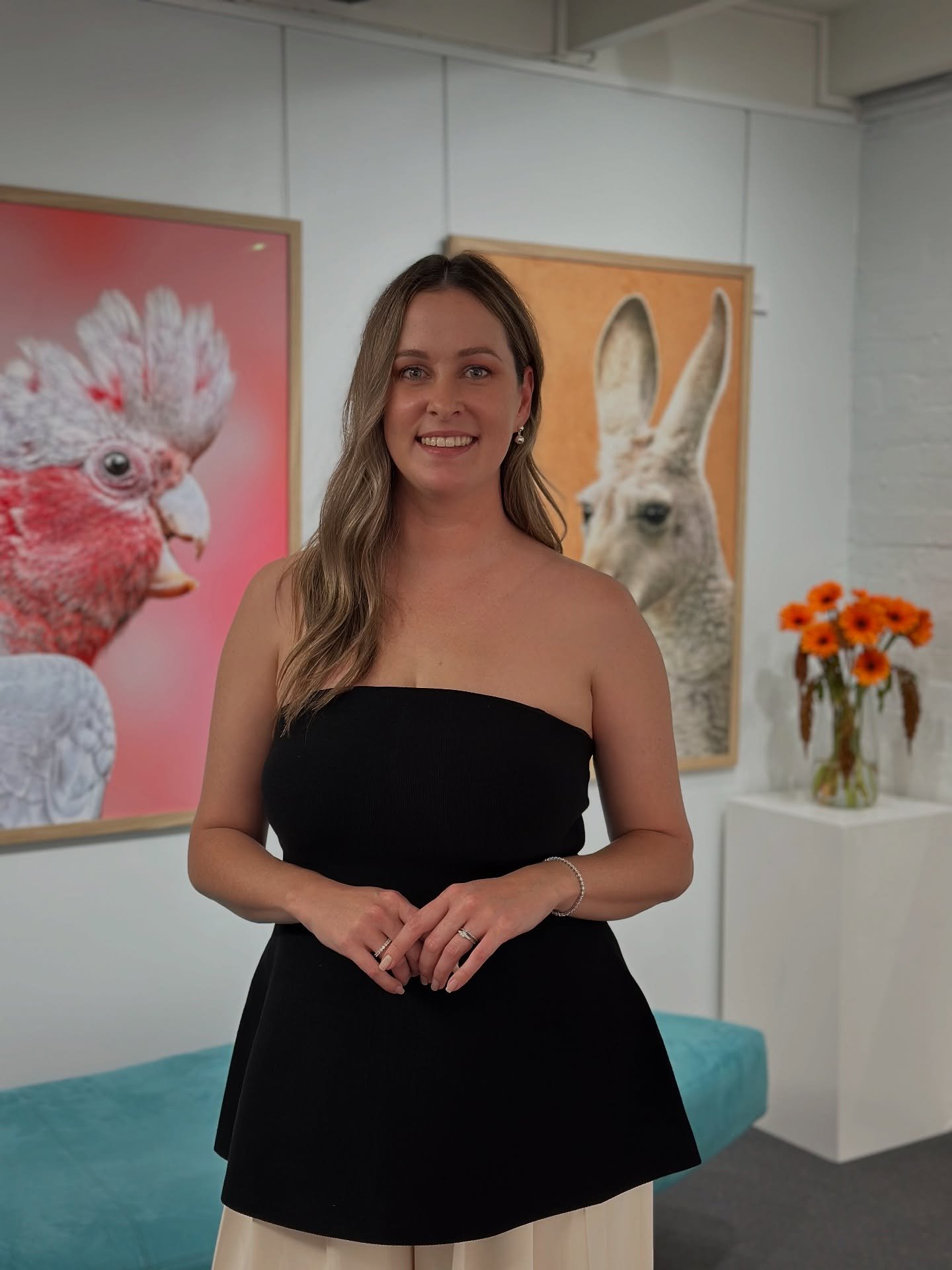 Baby&rsquo;s first gallery exhibit/artist talk✨