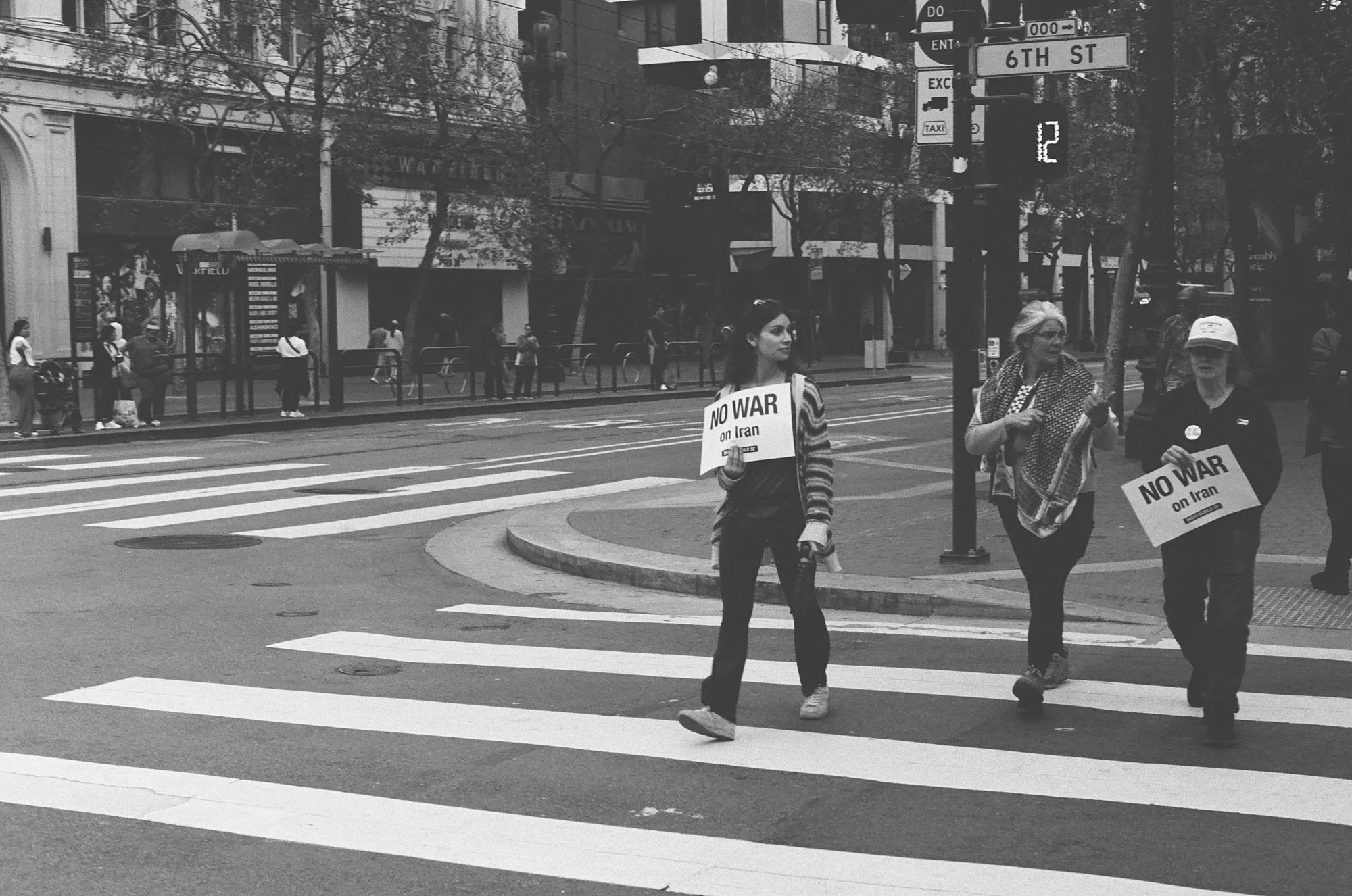 kodak_400_bw_20556_125968_281023_002800860021.jpg