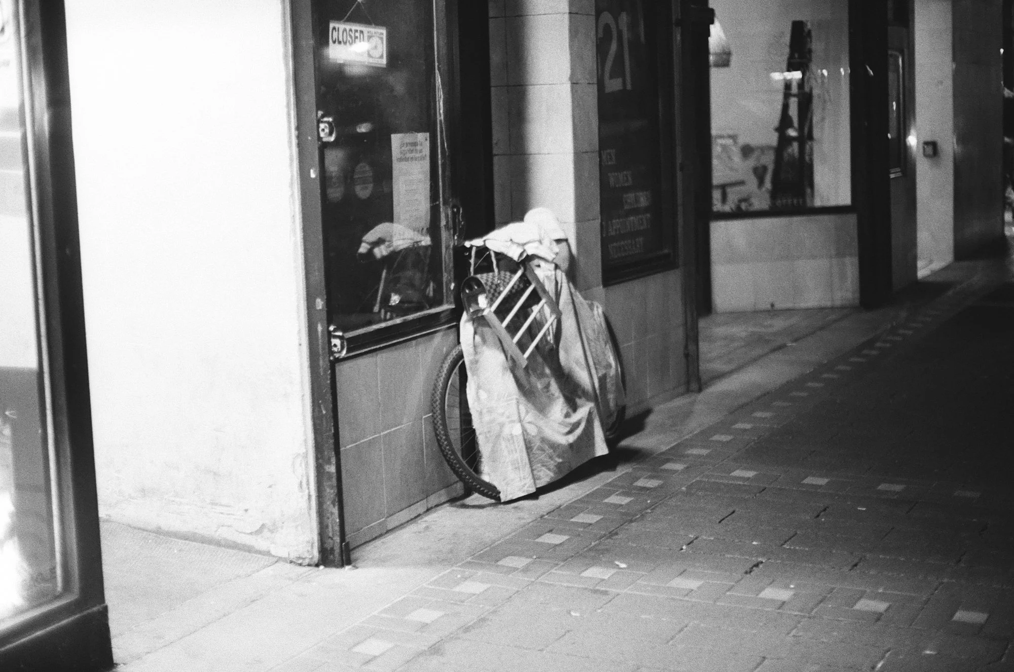 kodak_400_bw_20556_125968_281029_002800890020.jpg