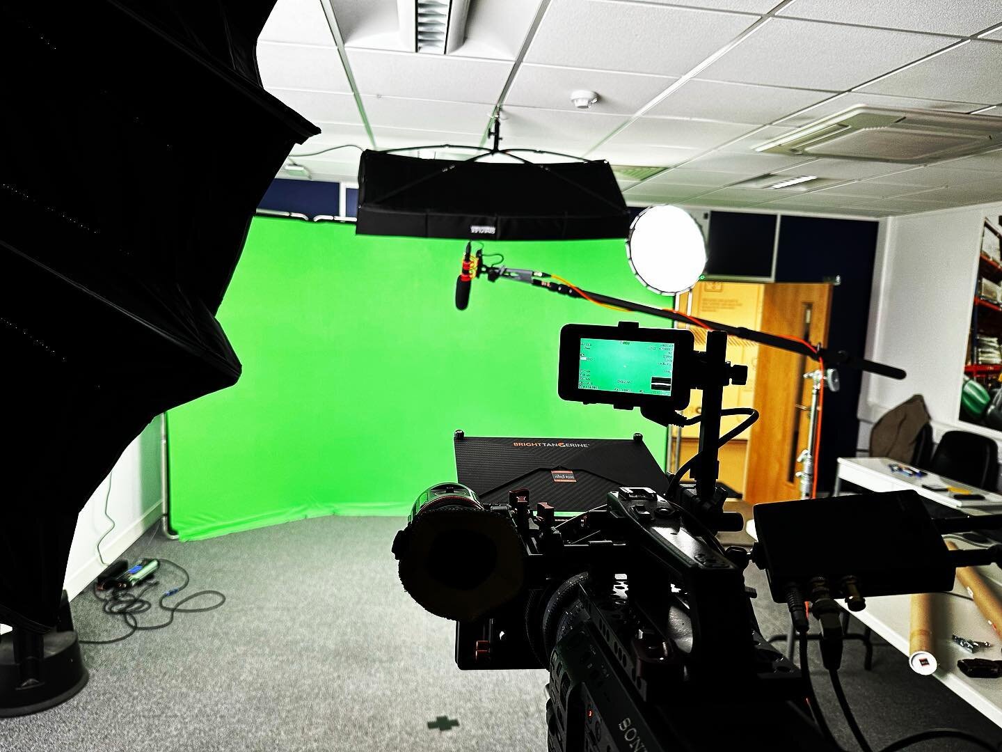 One of our mobile green screen kits out on location shooting some content for interactive digital signage.  Several of these backdrop kits can be joined together to create an ultra wide panoramic backdrop to fill any space,  they also come with speci