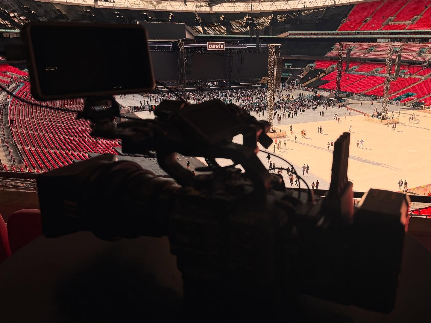 #oasis #sonyfx6 #dop #vip