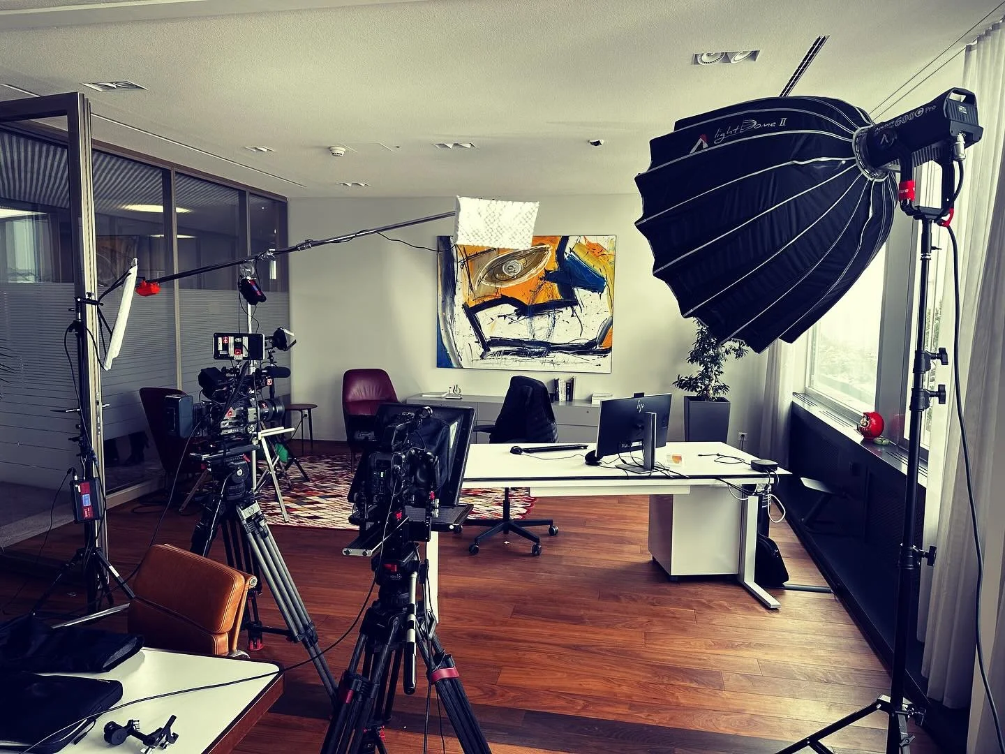 It&rsquo;s been a busy January!  Off filming in a snowy Basel,  Switzerland then back to blighty for multiple shoots in London including the multi-camera extravaganza (a surprise awards presentation) featured here. 

#dop #filmproduction #brandedcont