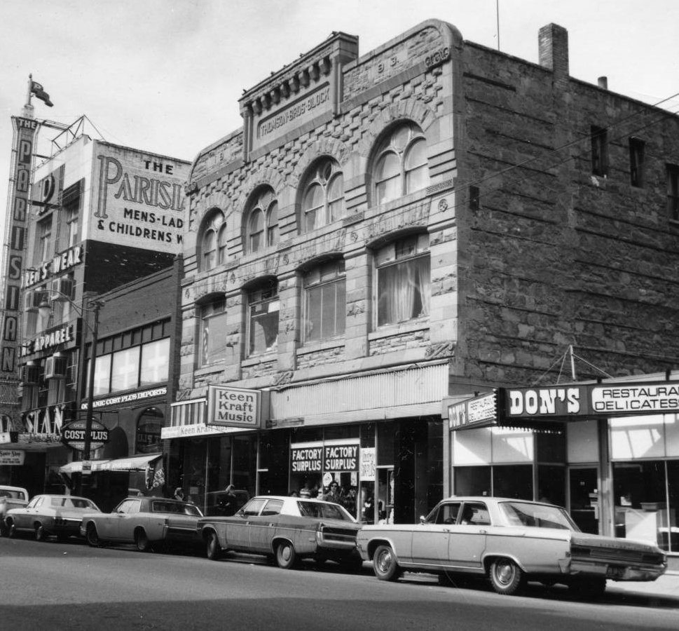 Thomsons Bros Block originally built in 1893 (image via Calgary Public Library)