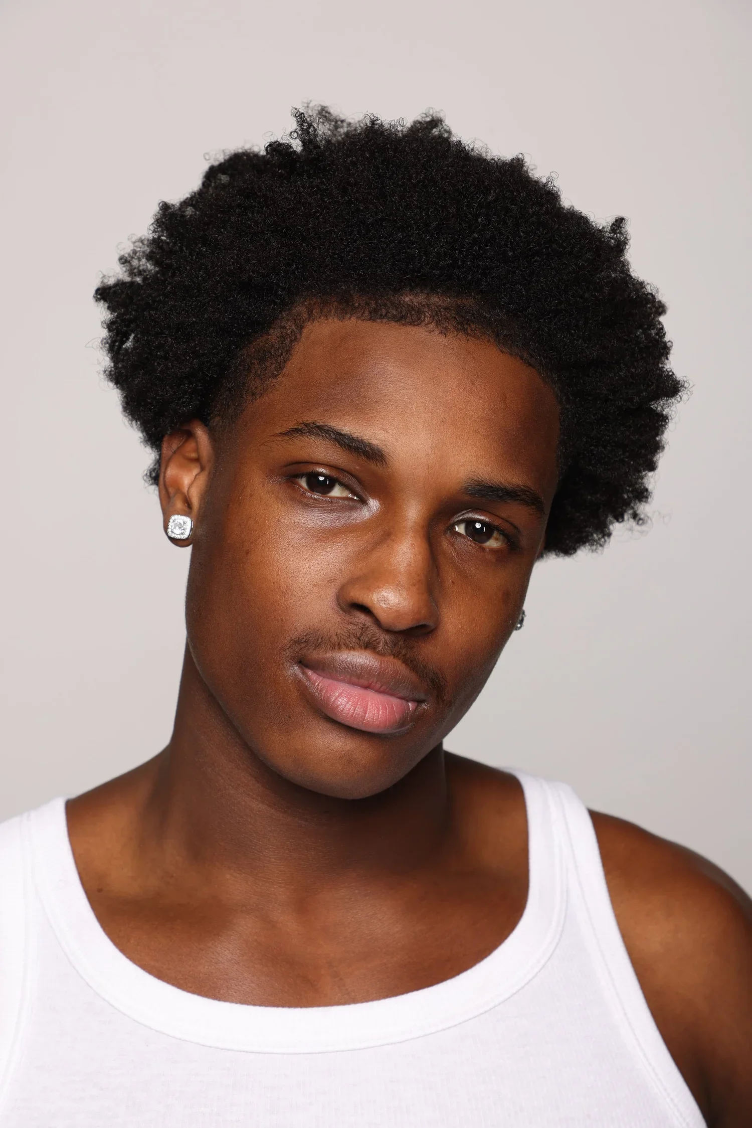 stephen male model posing for ecommerce shoot (4).webp