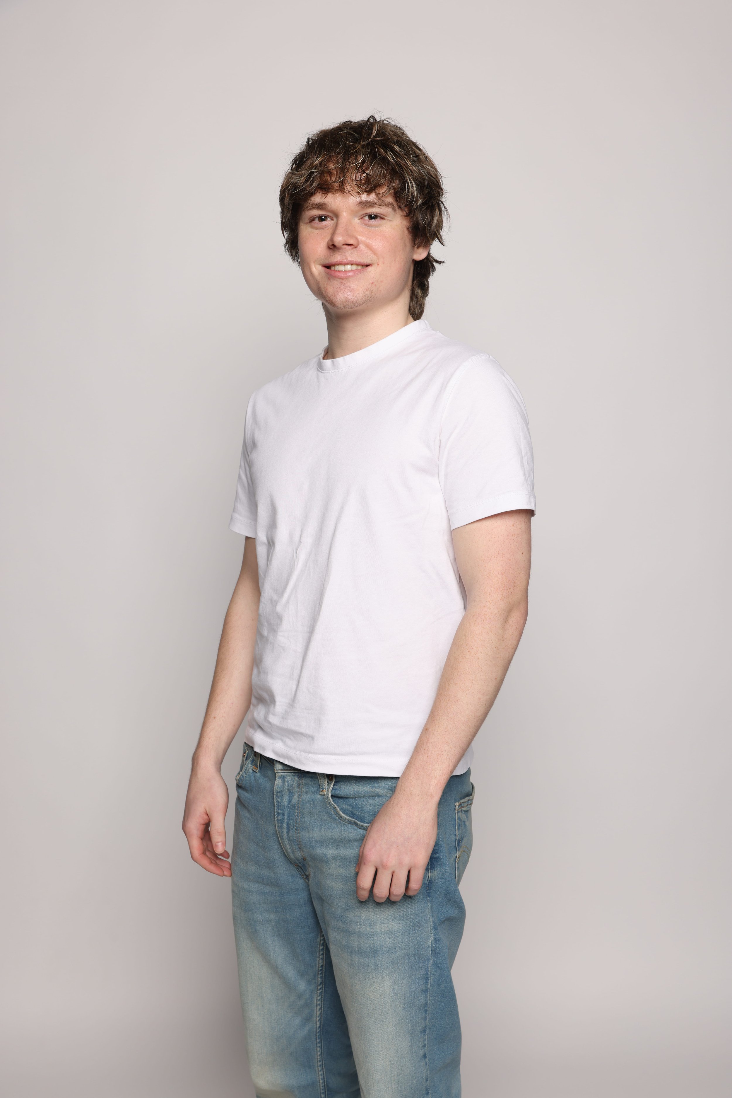 man white tshirt blue jean smiling5.jpg