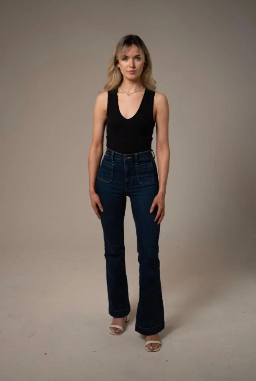 Ellen Reidy front on 2.jpeg