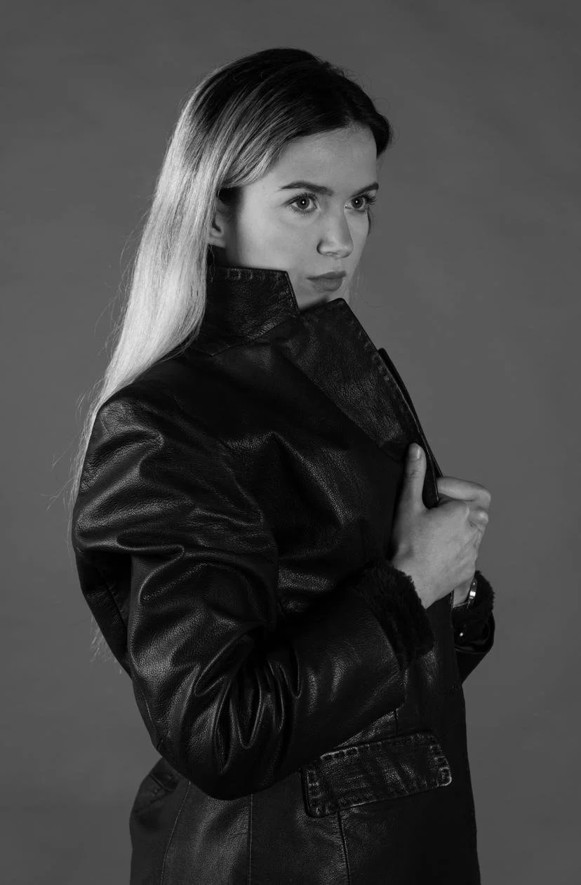 Ellen Reidy side.jpeg
