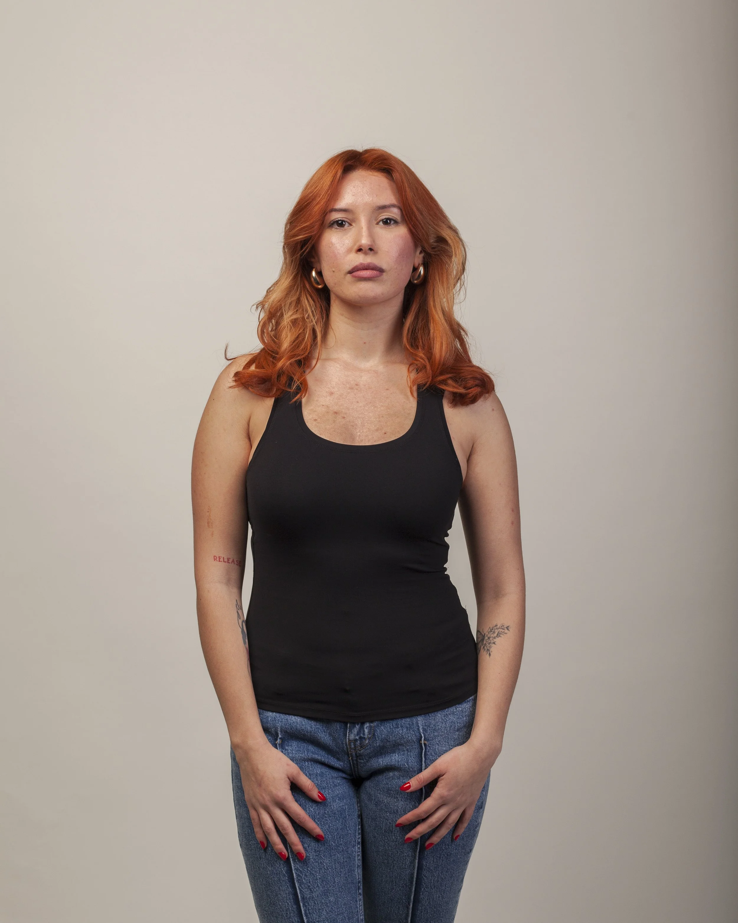 Andrea female model in studio posing (4).jpeg