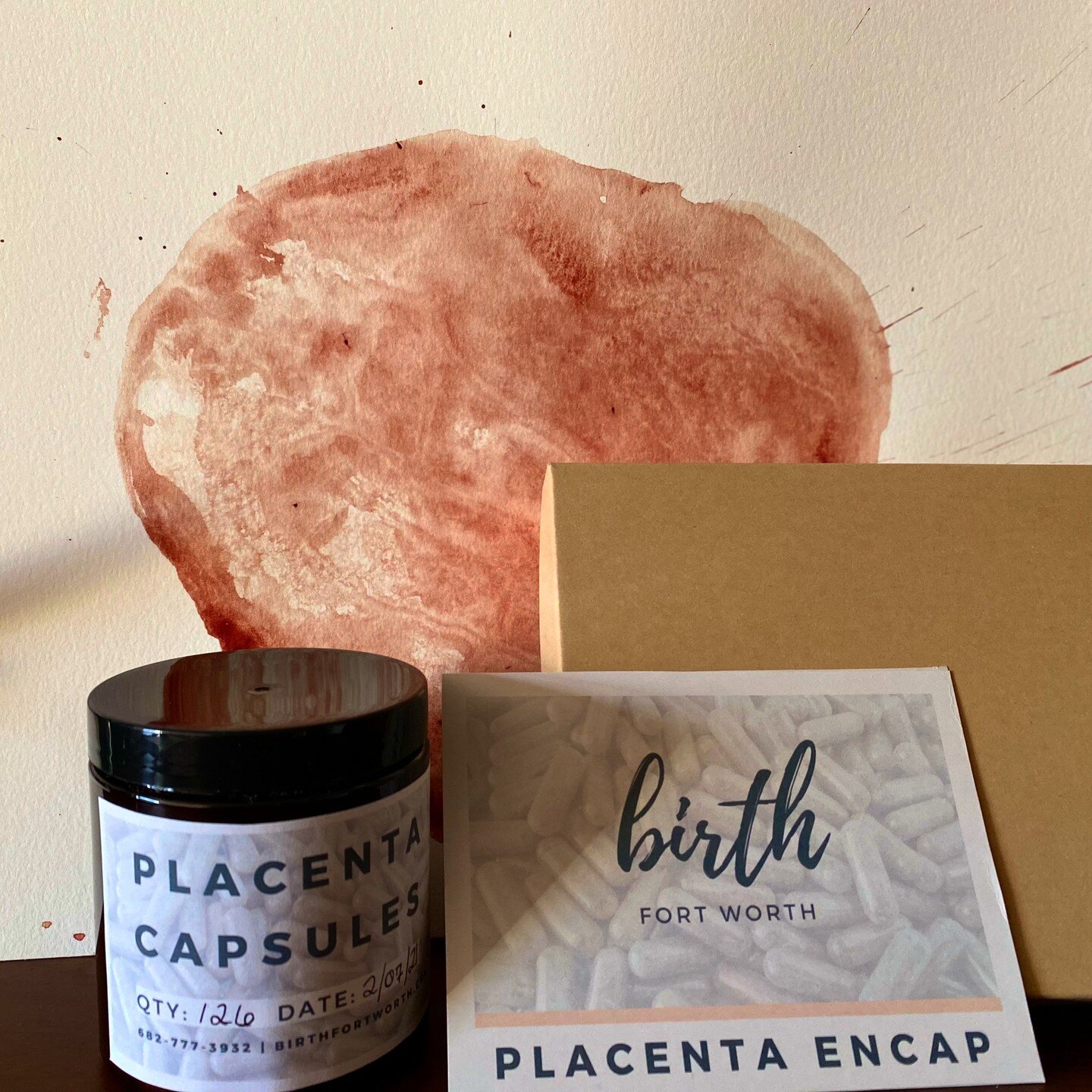 I was so excited that I was able to encapsulate a placenta with @birth_fort_worth and can't believe I got so many capsules!!

#placenta #placentaencapsulation #doula #queerdoula 

Image Description:This is a picture of placenta capsules in a plastic 