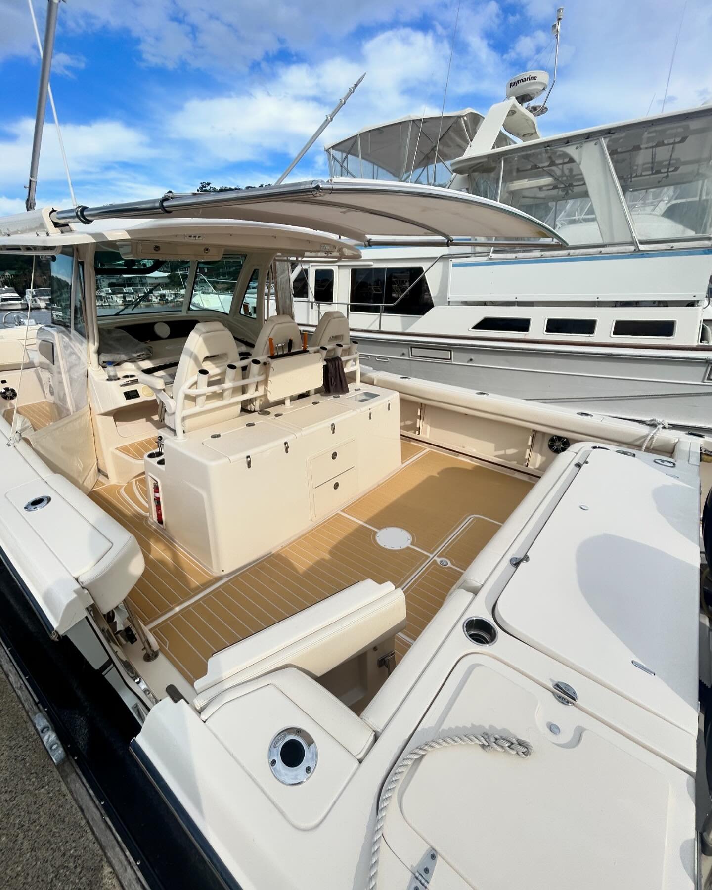 Grady White Canyon cockpit ice box conversion 🧊 🎣.
.
Today we installed a DC compressor unit cooling a custom stainless summit evaporator plate.
A new switch panel with digital thermostat controller to tie in with existing refrigeration onboard.
.
