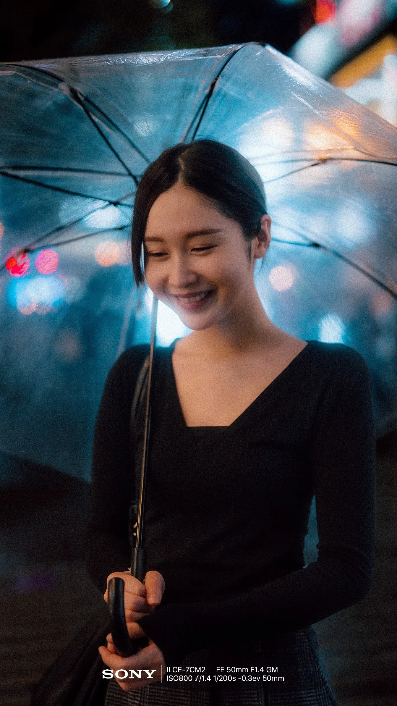  Relaxed Arms (V2)    “Stand tall and let your arms hang naturally by your sides. Laugh away from the camera as if a friend just told you a good joke.”  Woman, Standing, 🌆 City, 🌂 Props 