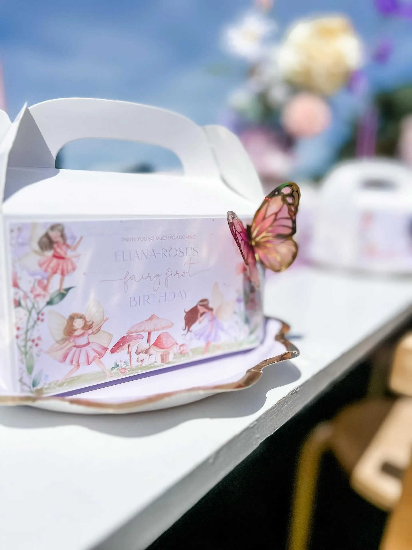 I could not, not do 📸 of this beautiful 🧚&zwj;♀️fairy first birthday🧚 

Our castle backdrop will be uploaded on the website to hire sometime this week 💕