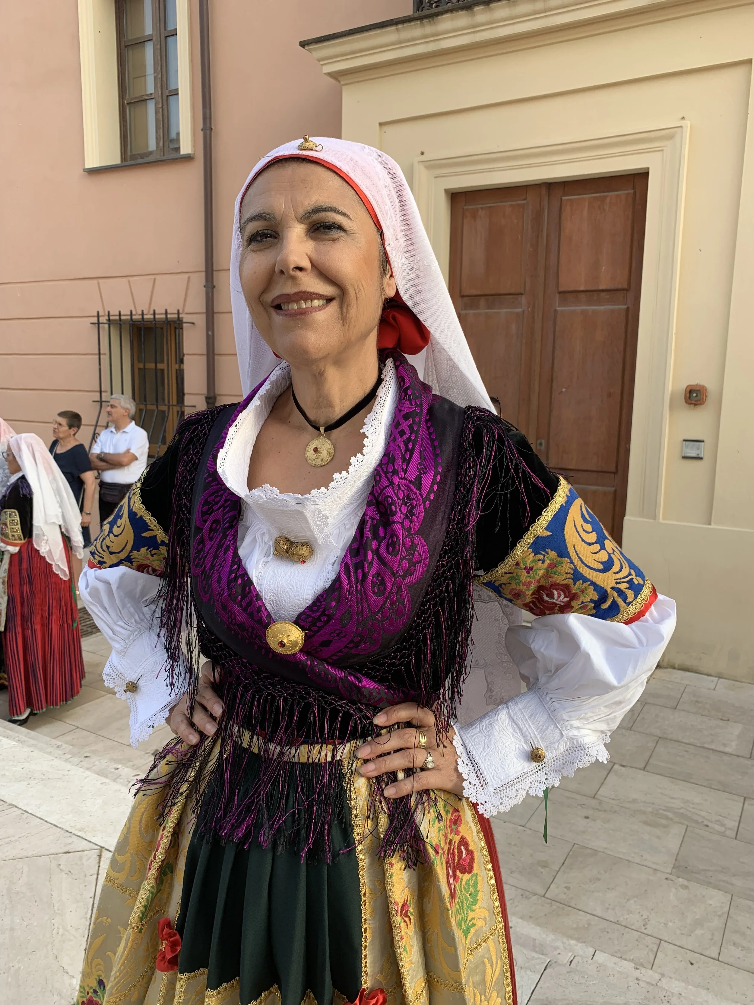 costumi sardi 3.jpg