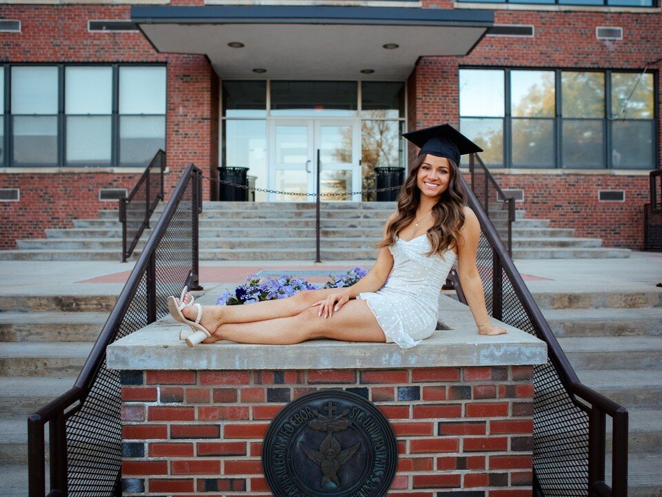 When Sarah told me that she was majoring in education, I KNEW that we would have to do lots of pictures in front of the education building! I love this building anyways, but it's even more special when it's your school! ⠀⠀⠀⠀⠀⠀⠀⠀⠀
⠀⠀⠀⠀⠀⠀⠀⠀⠀
Congratula