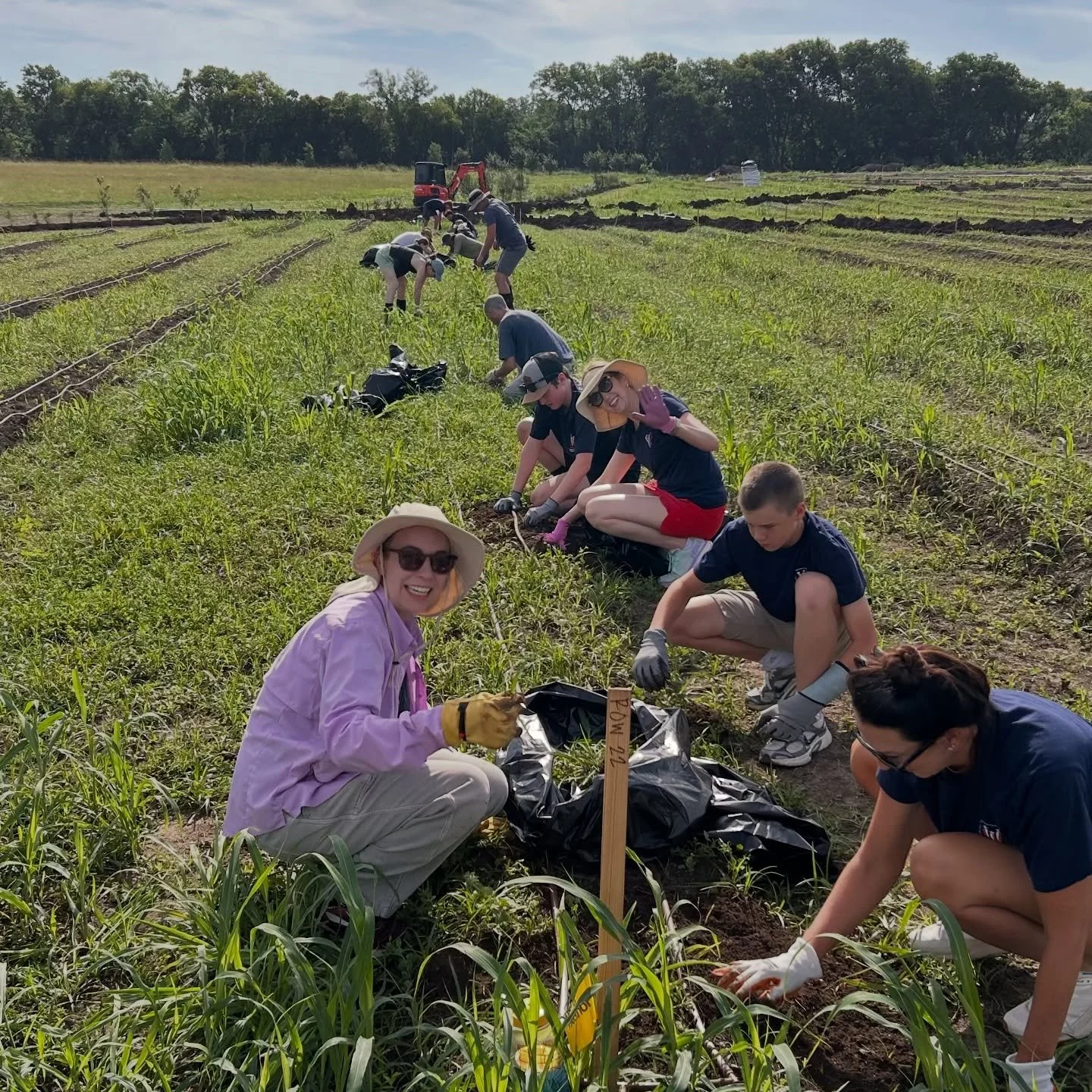 The first few volunteers are in the books. 🙌🌱

Last weekend, we welcomed some of the first hands to help shape the future of McKinney Roots at Gray Branch Parkland. We&rsquo;re grateful to be building this alongside such an incredible community!

L