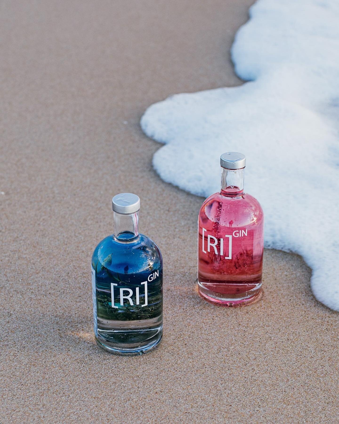 The taste of Rottnest&hellip; 

Available at @the_wine_thief @rottnestgeneralstore and online:

https://therottnestislandgin.com

#rottnestislandgin 
#thewinethief