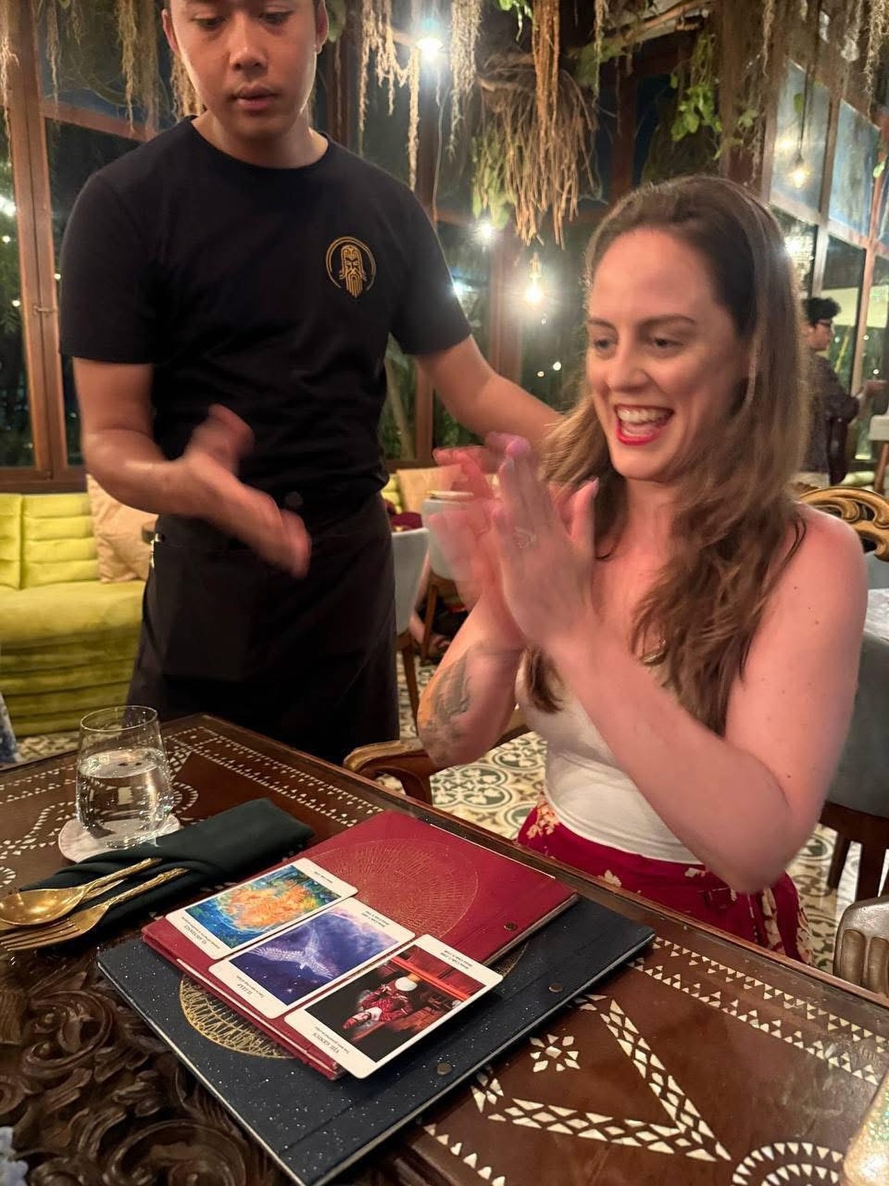 This week has been massive! 

🔹Built a 20 page guidebook for the Sacred Systems Business Audit (and sold the first two eppp she&rsquo;s live! 🎉)
🔹Built the checkout page + delivery sequence
🔹Designed the landing page + graphics
🔹Scheduled a full