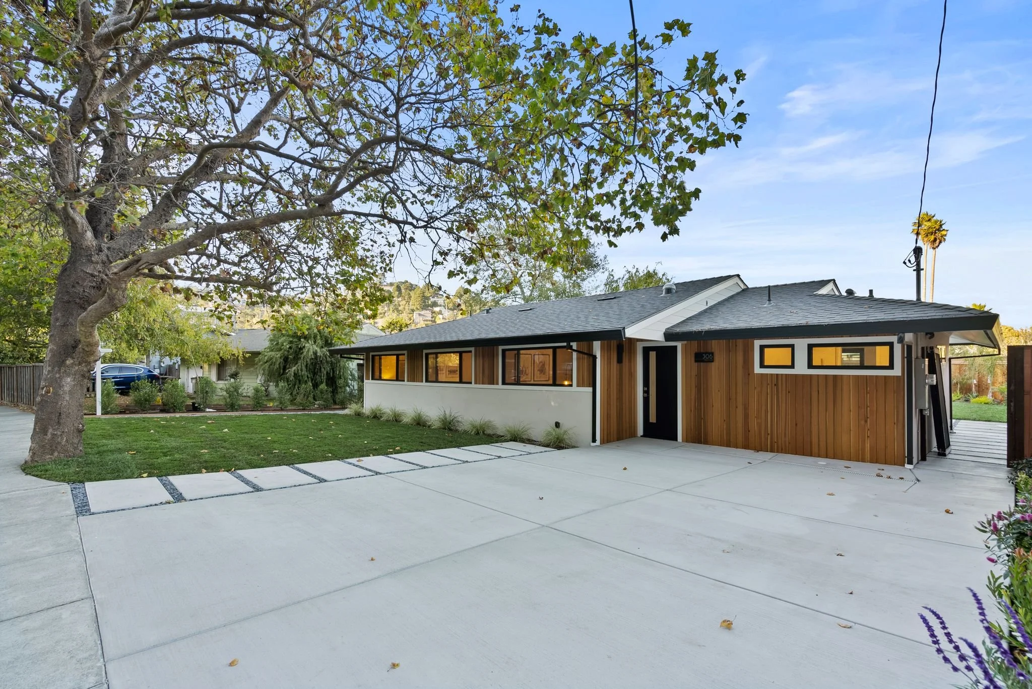 3.Front_Driveway_fromSide-306 Marin AveJPG.JPG