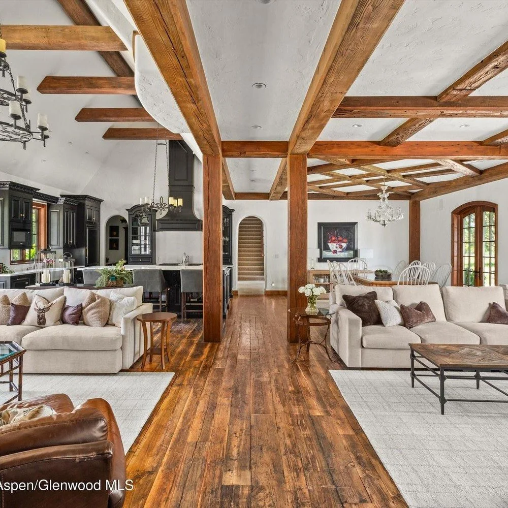 Would You Live Here?🏡💰 Discover an extraordinary riverfront estate on 16 St Finnbar Farm Rd, Carbondale, CO 81623 a French Country-inspired home set on 6+ acres with direct access to the Roaring Fork River. Listed by an exceptional colleague, Jordi