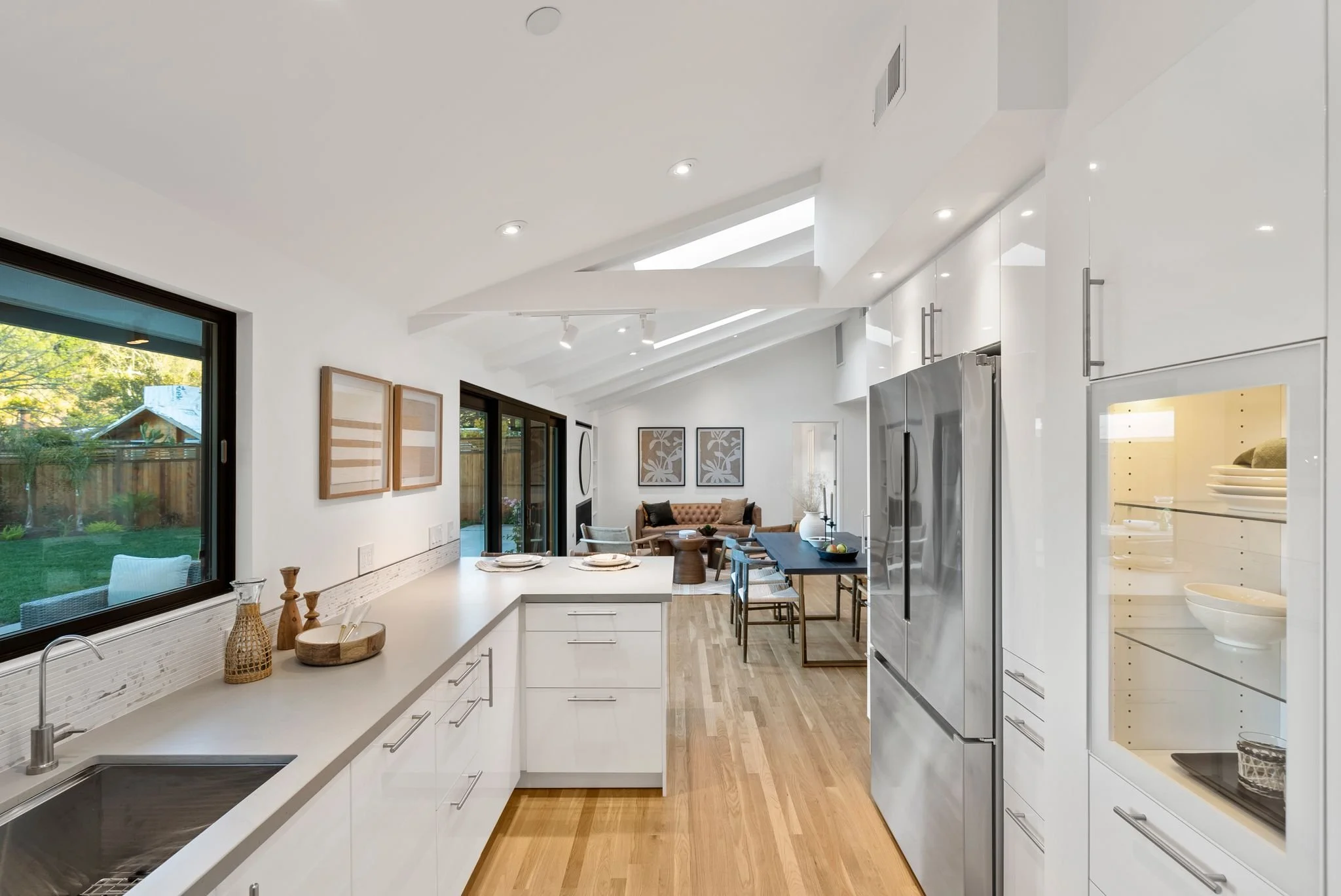 7.Kitchen_LookingOut(2)-306 Marin Ave.JPG