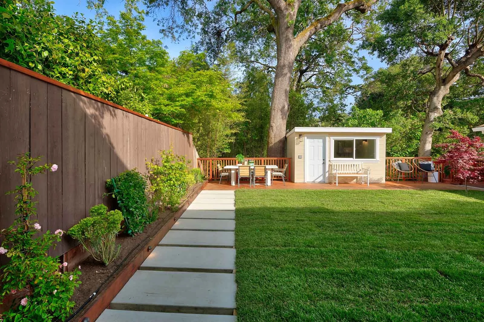 Flat Back Yard