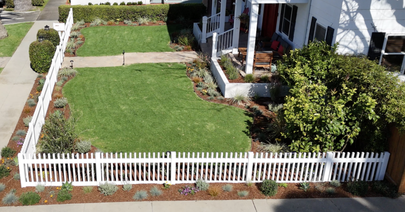 vinyl fence installation in san pedro