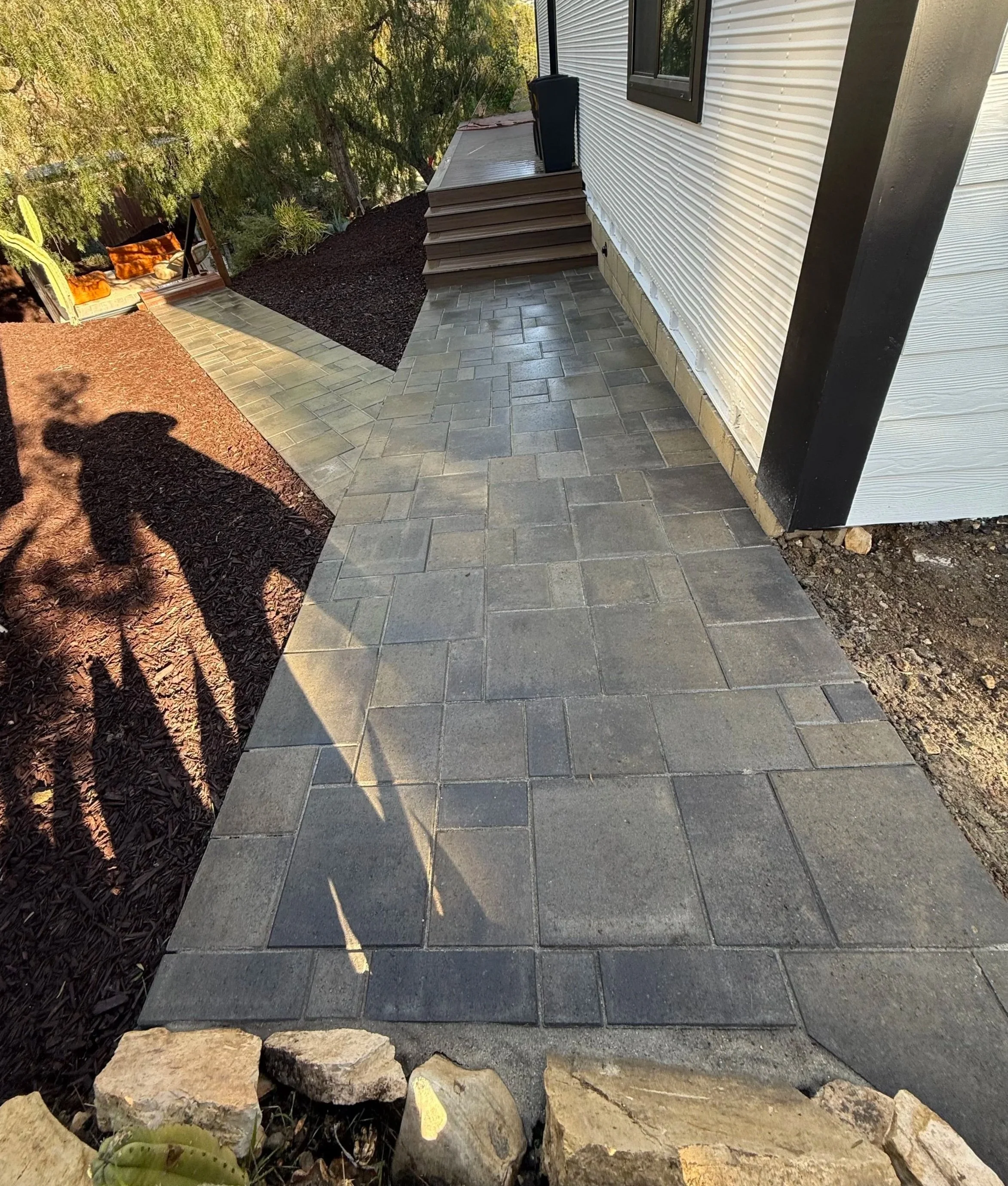 Custom Pavers &amp; Patios in Long Beach: A Homeowner’s Guide