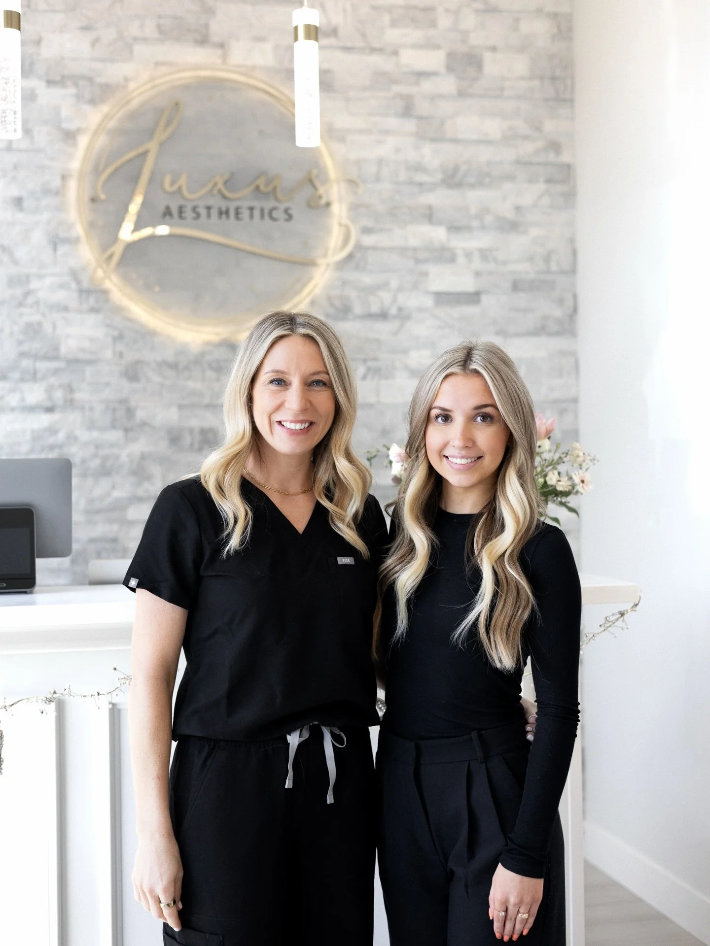 We are excied to announce our 2 newest Luxus team members!! 🩷✨

📝 Meet Kylie, our new Front Desk Client Coordinator! @aestheticianky 

💉 Meet Sam, our new Nurse Injector! ~ aesthetics page coming soon :)

More news on our newest employees will be 