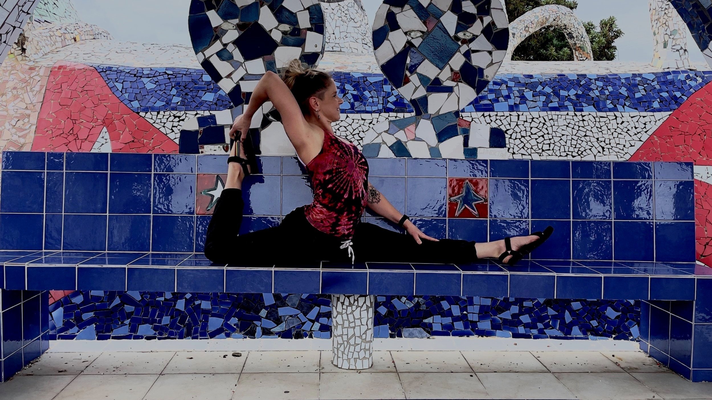 Yoga en Cuba - TUNTURUNTU