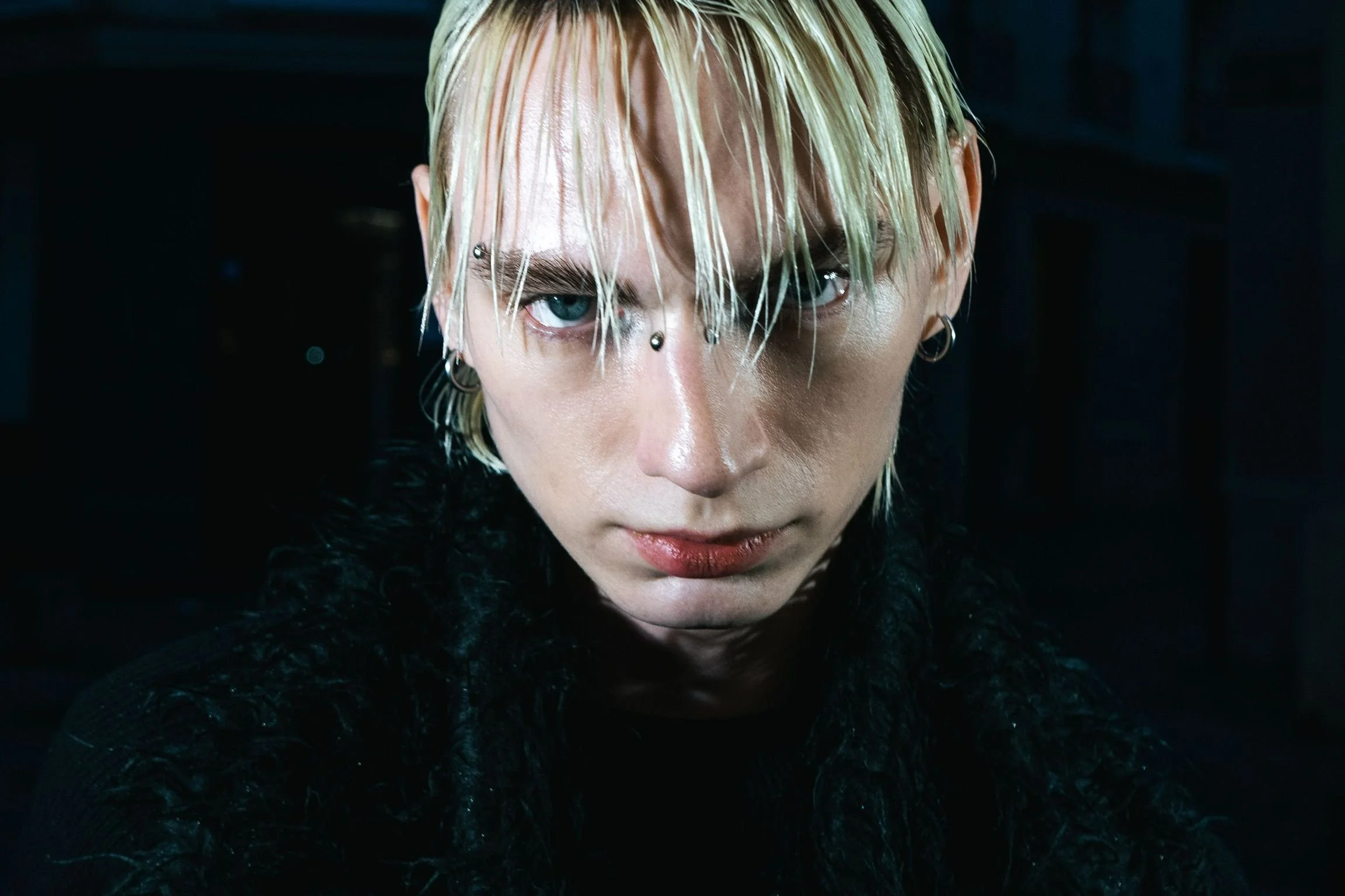 106-matt-urbanczyk-old-uncover-models.jpg