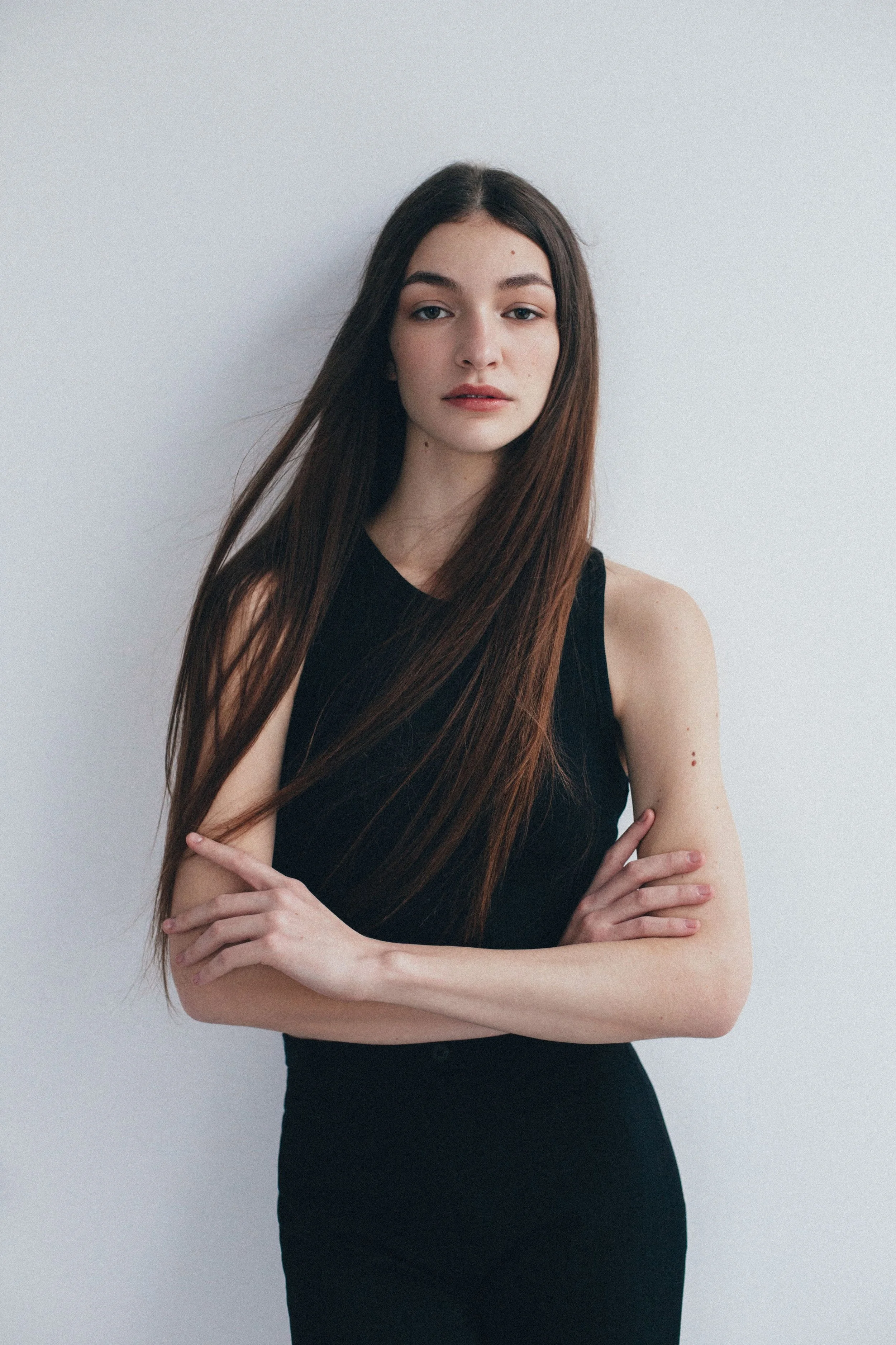 76-noemi-s-main-book-raro-models.jpg