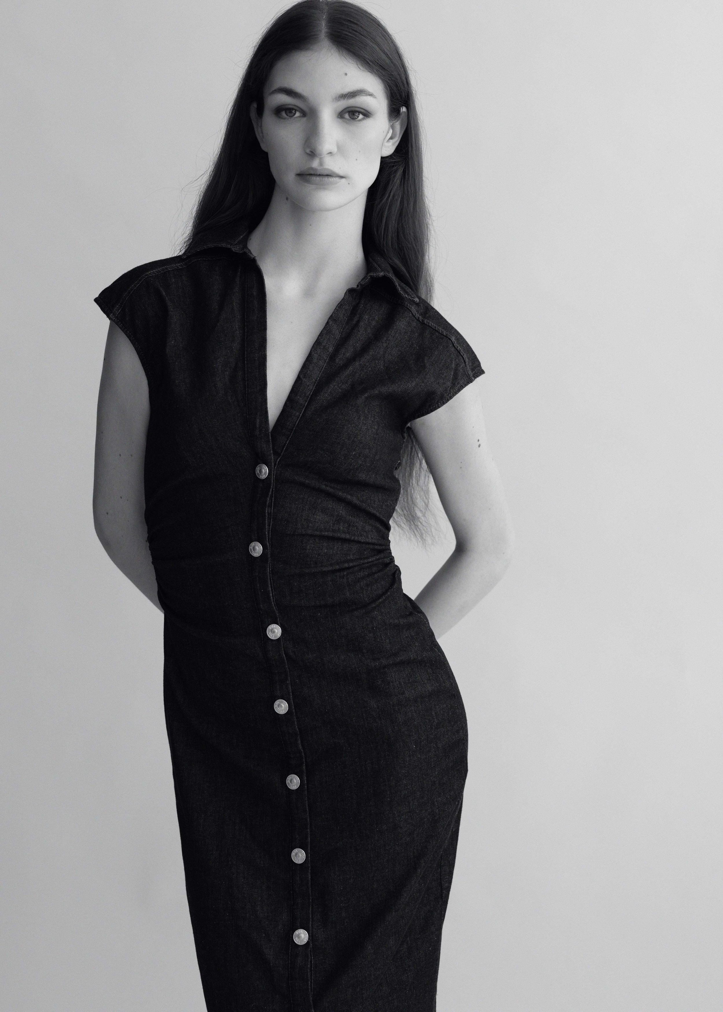 59-noemi-s-main-book-raro-models.jpg