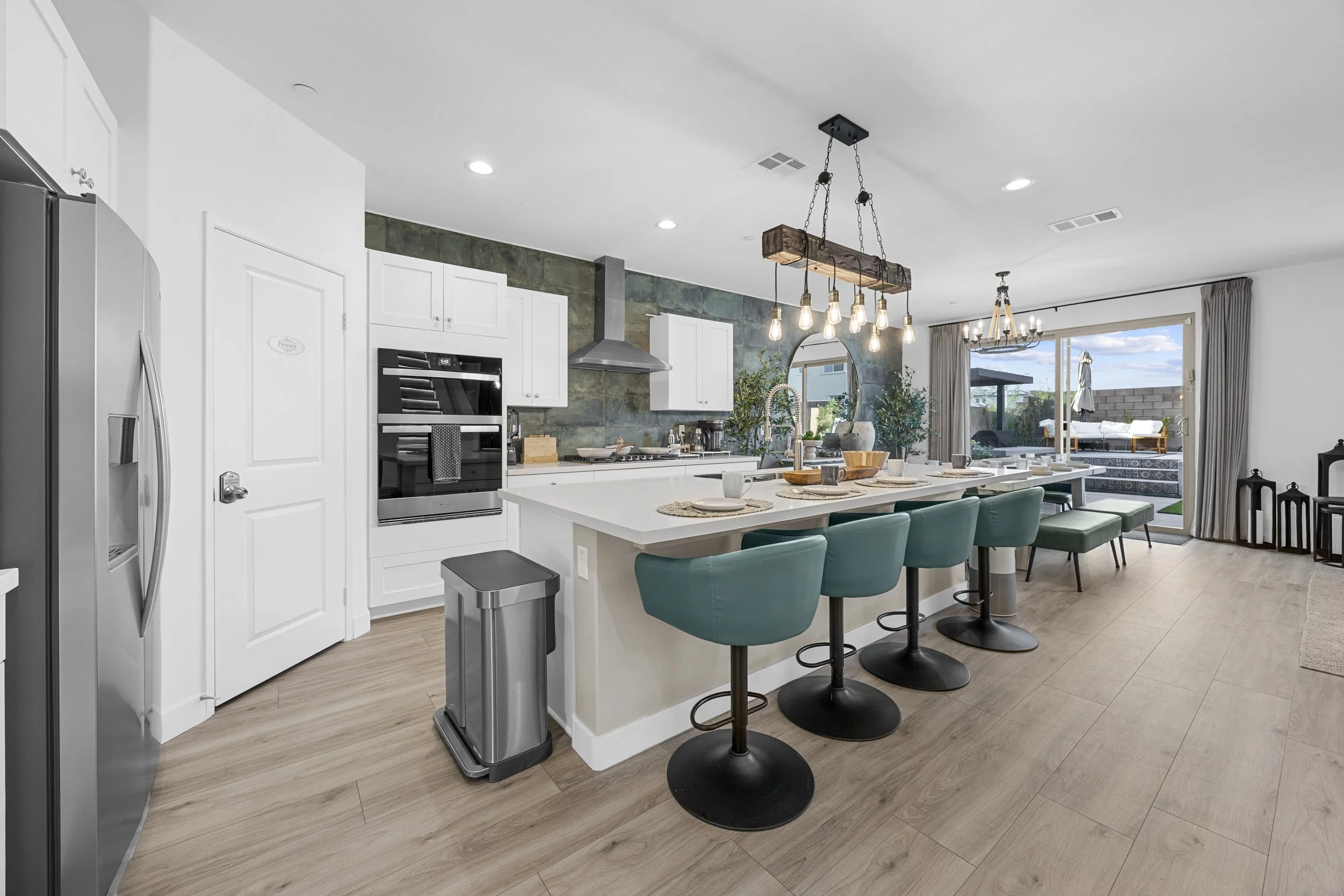 E1-Kitchen.jpg