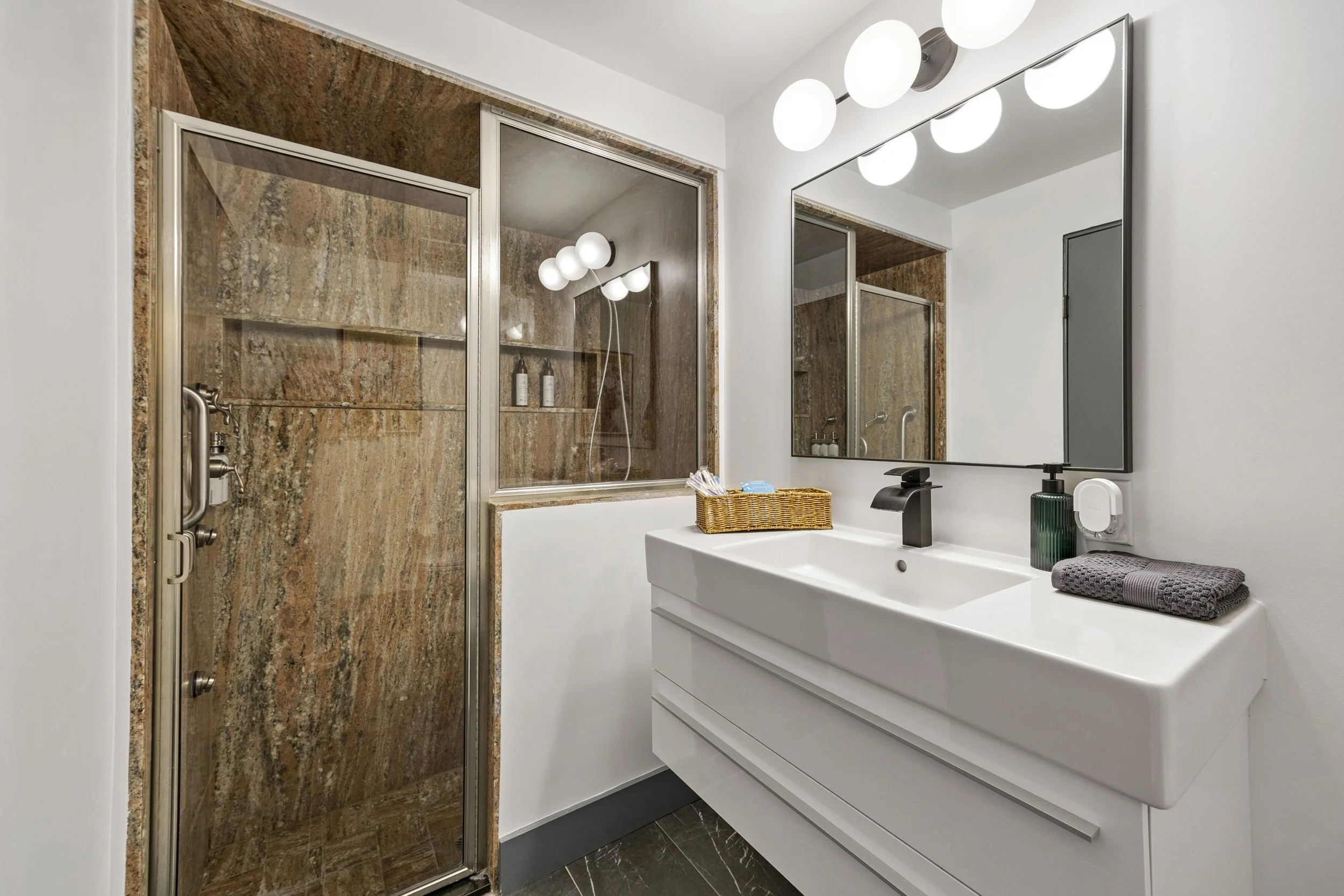 H1-GuestBathroom.jpg
