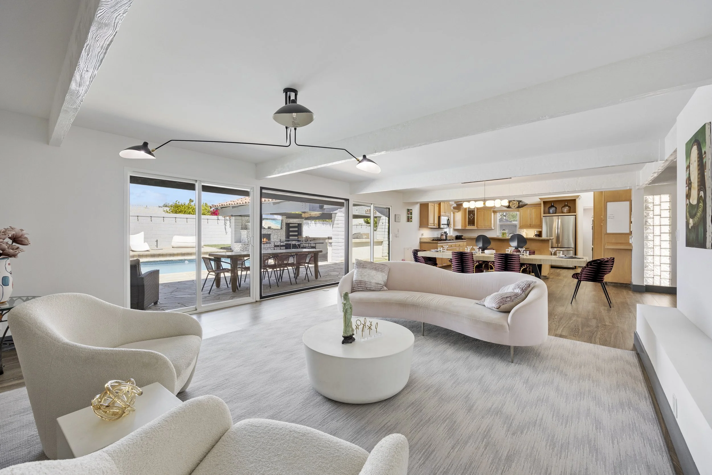 A2-LivingRoom.jpg