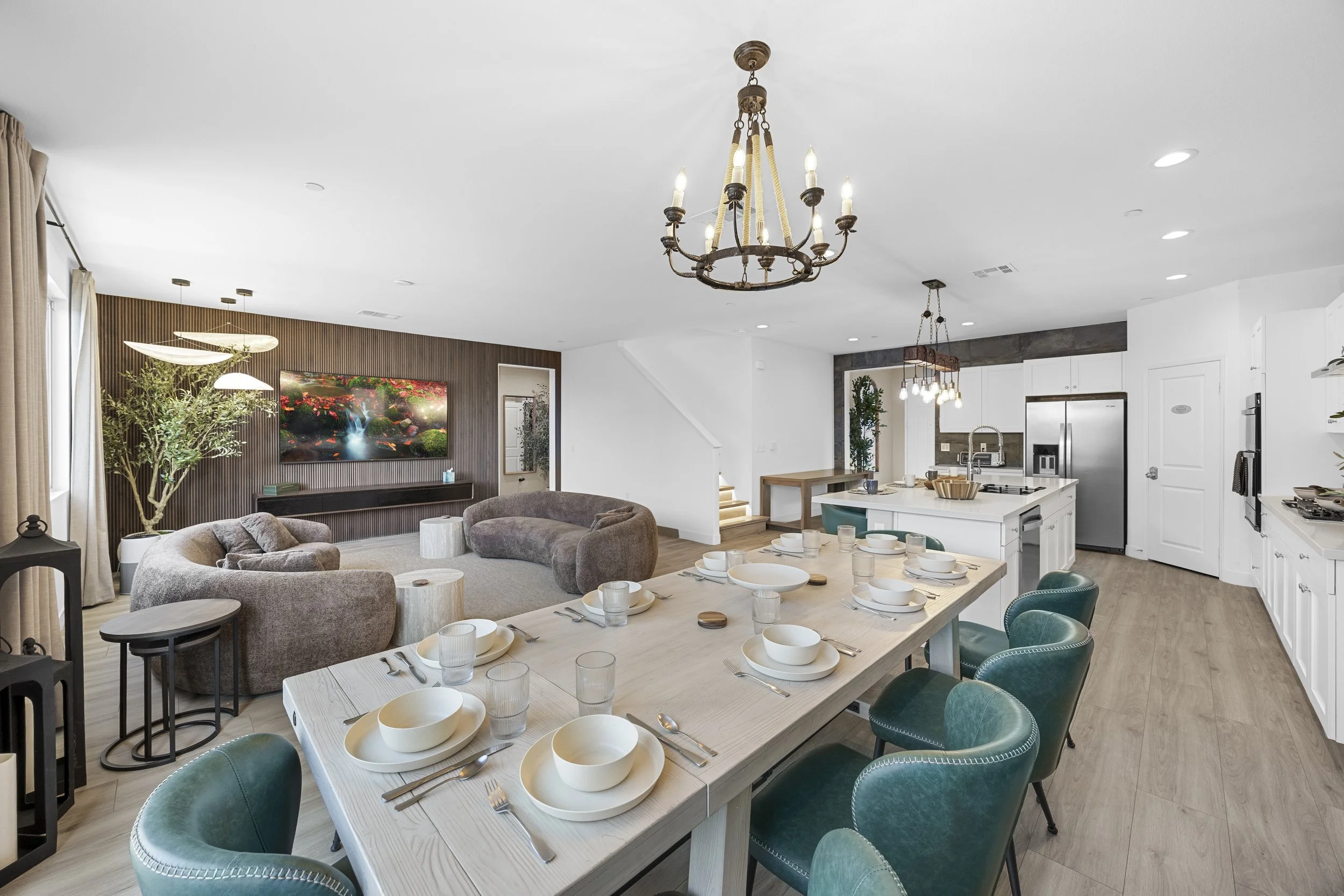 D2-Dining Room Close up.jpg