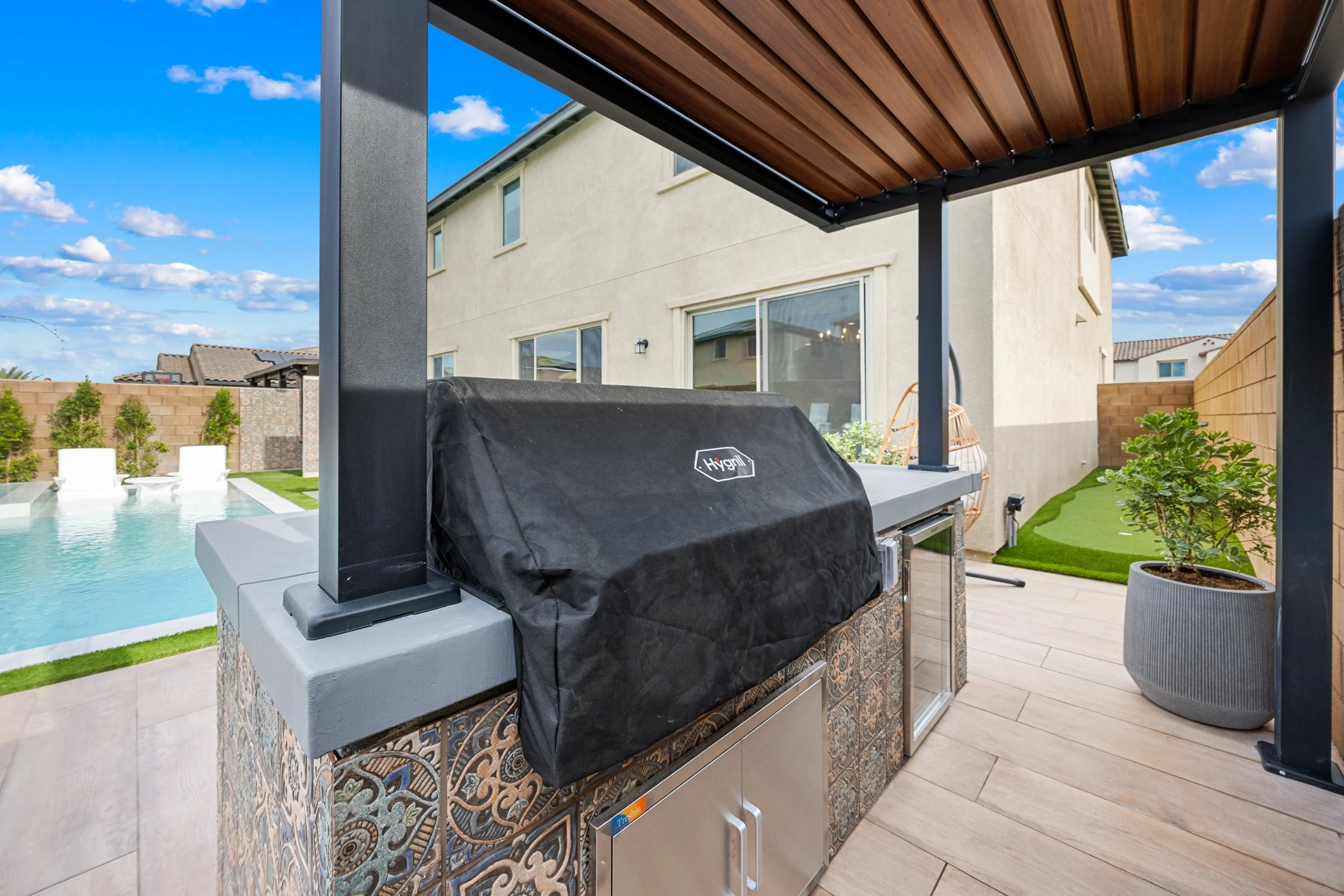 B2-BBQArea.jpg