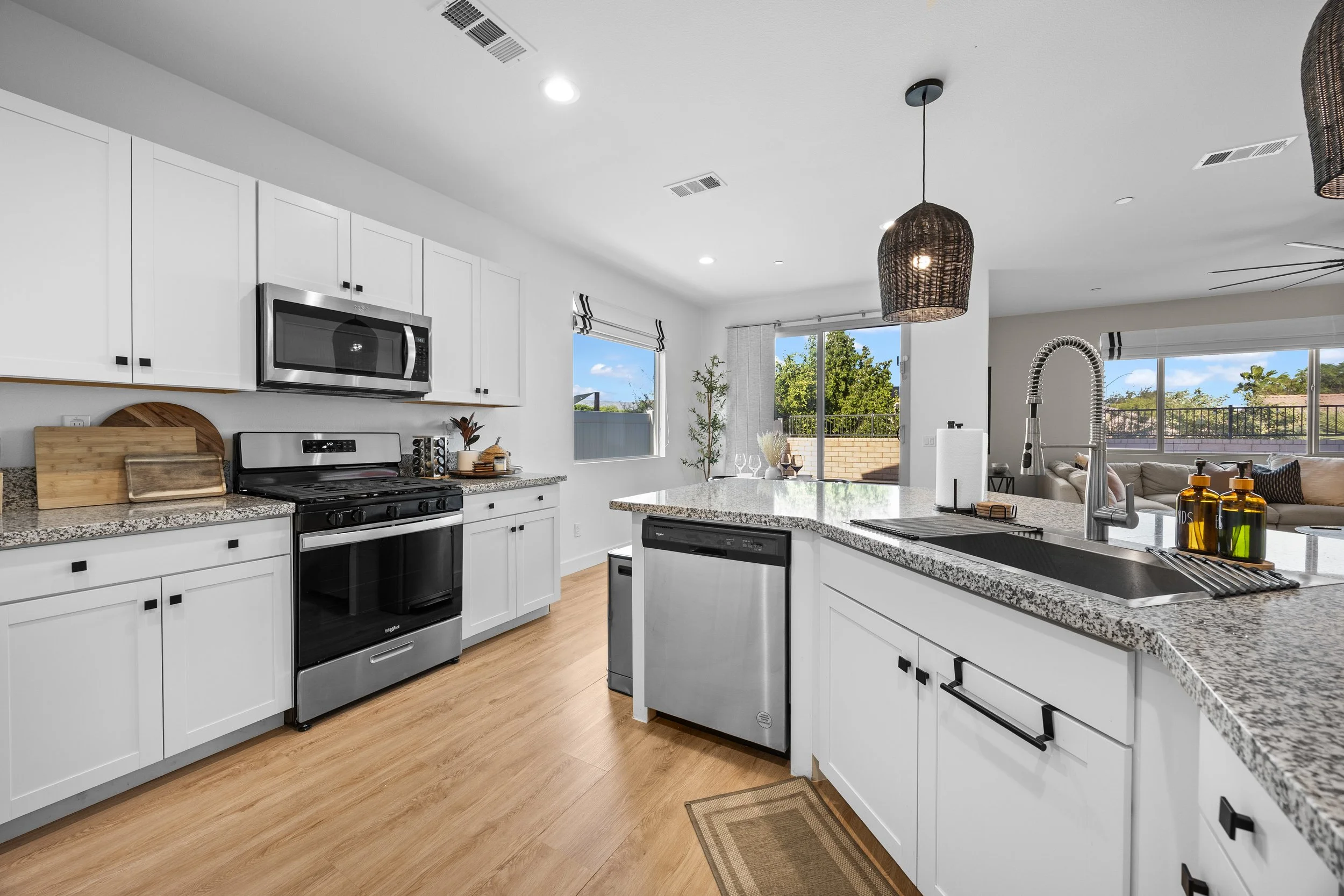 C3-TheKitchenShot.JPG