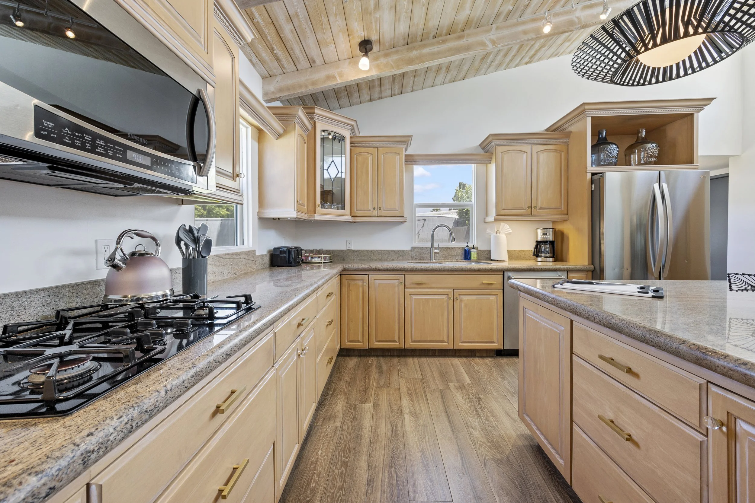 D1-Kitchen.jpg