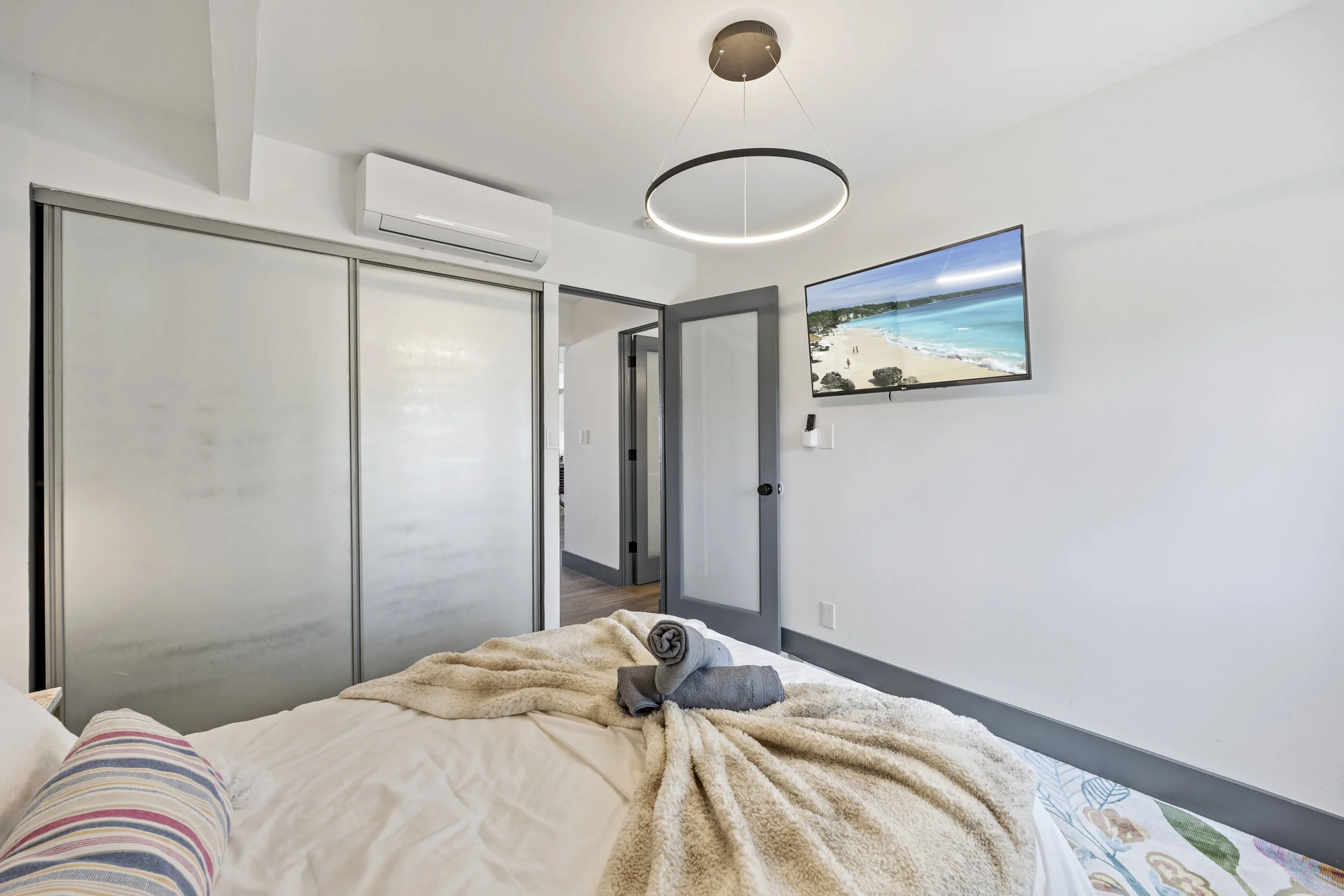 G2-Bedroom1TV.jpg
