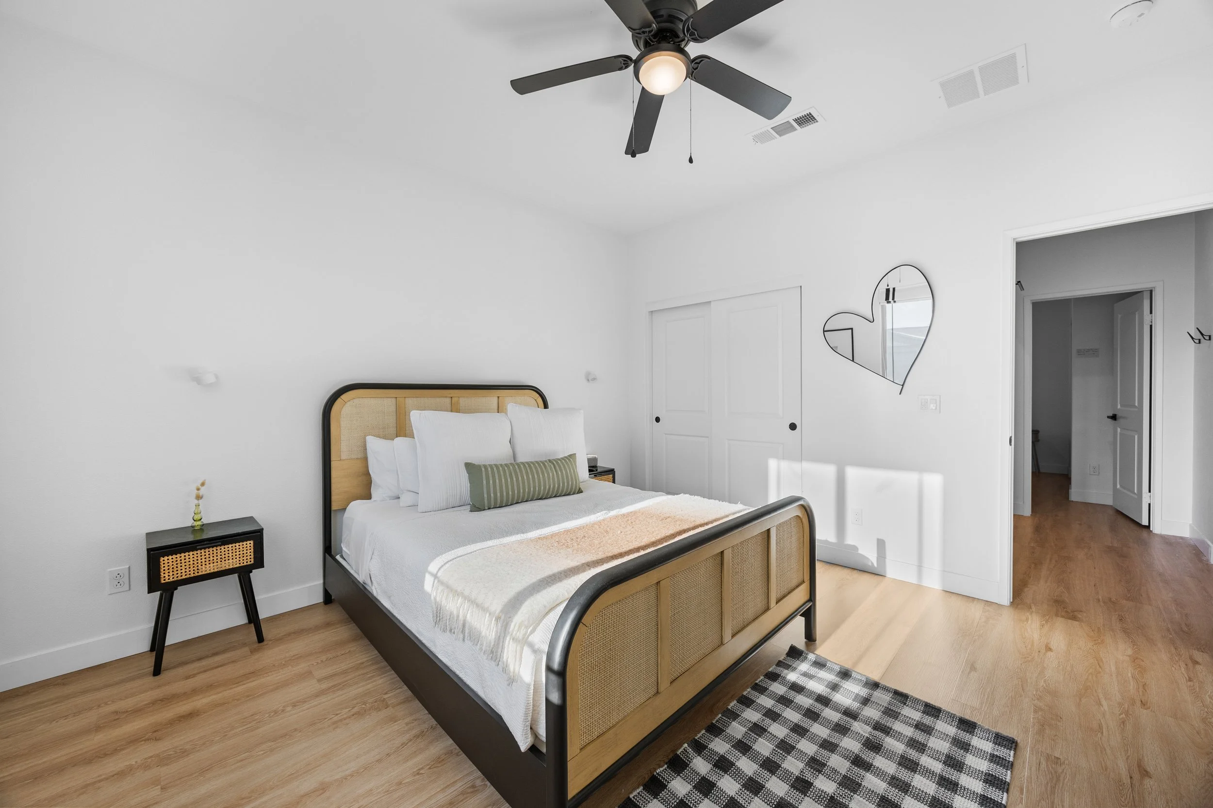 G2-Bedroom3SideShot.JPG