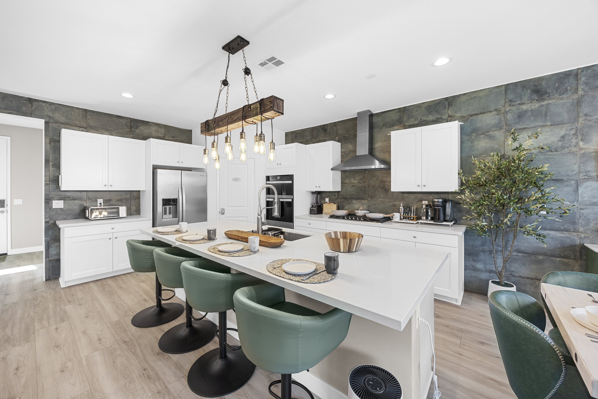 A5-Chef_s Kitchen.jpg