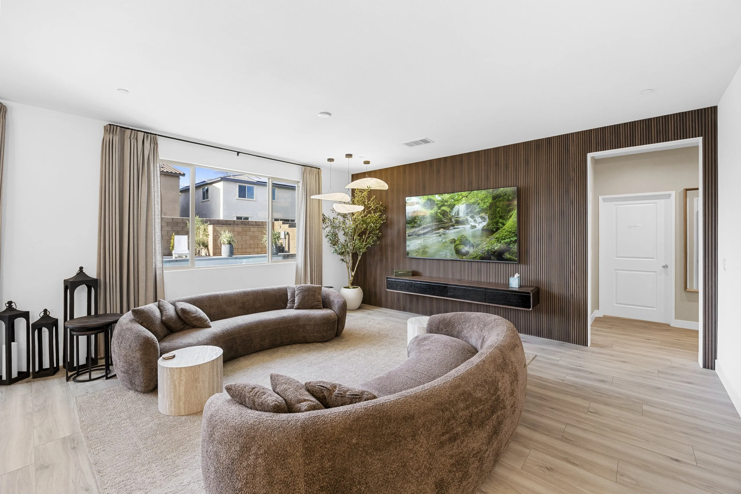 C2-Living Room.jpg