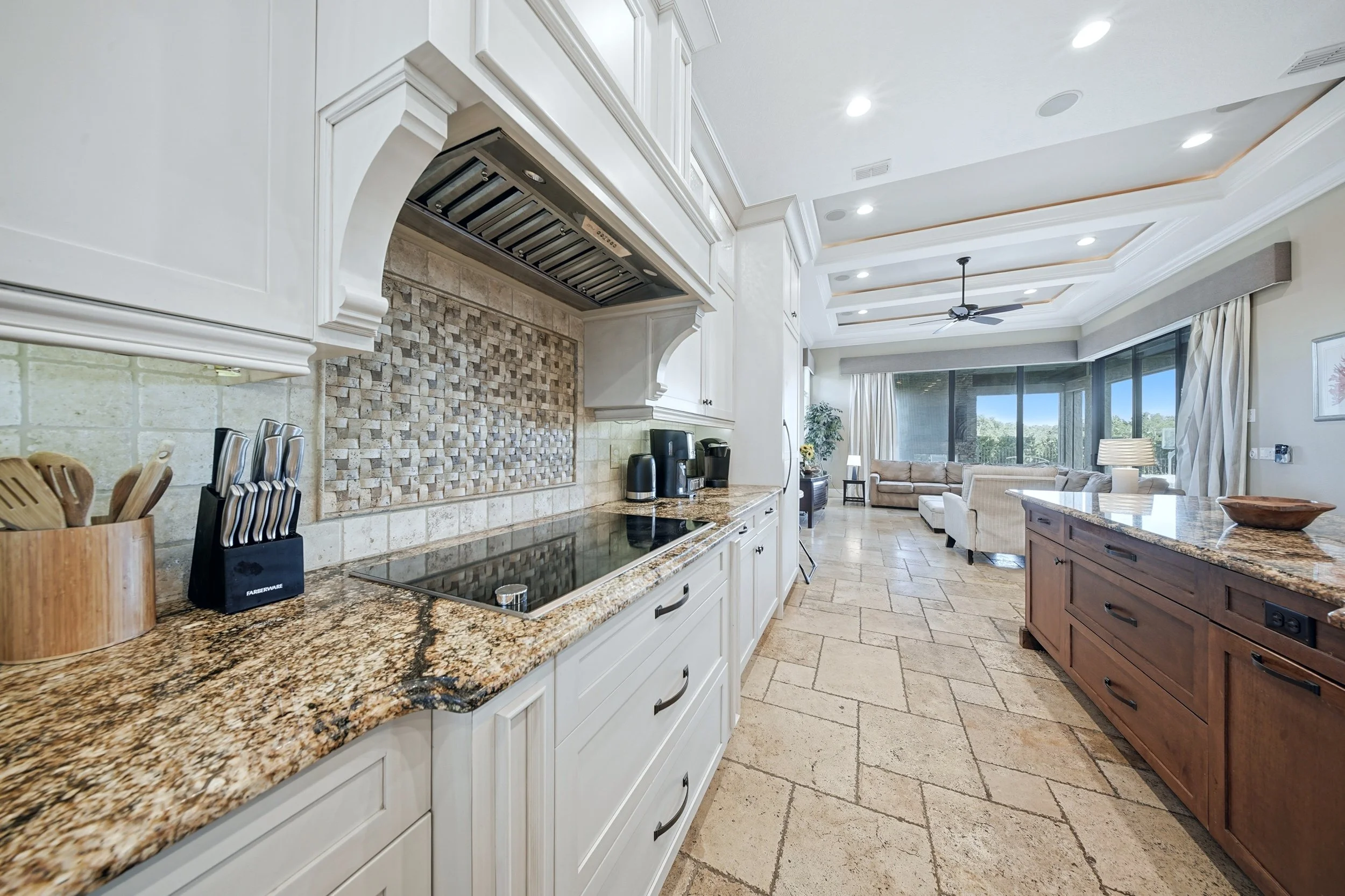 Ivanhoe_House_A74_006.jpg