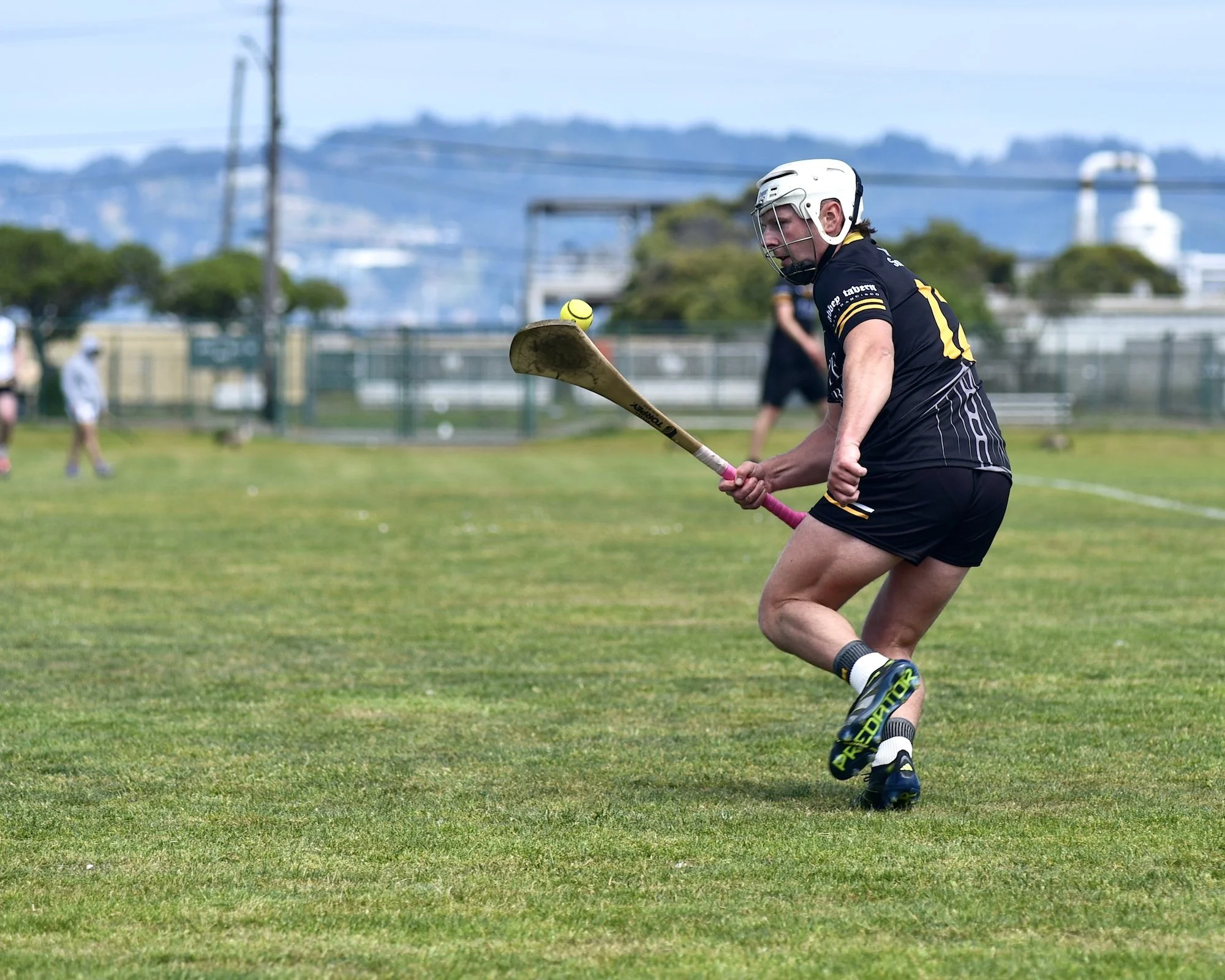Na Fianna vs Joseph Mary Plunketts Hurling Club at Páirc na nGael on Treasure Island in San Francisco by William Wayland WW1_0885.JPG