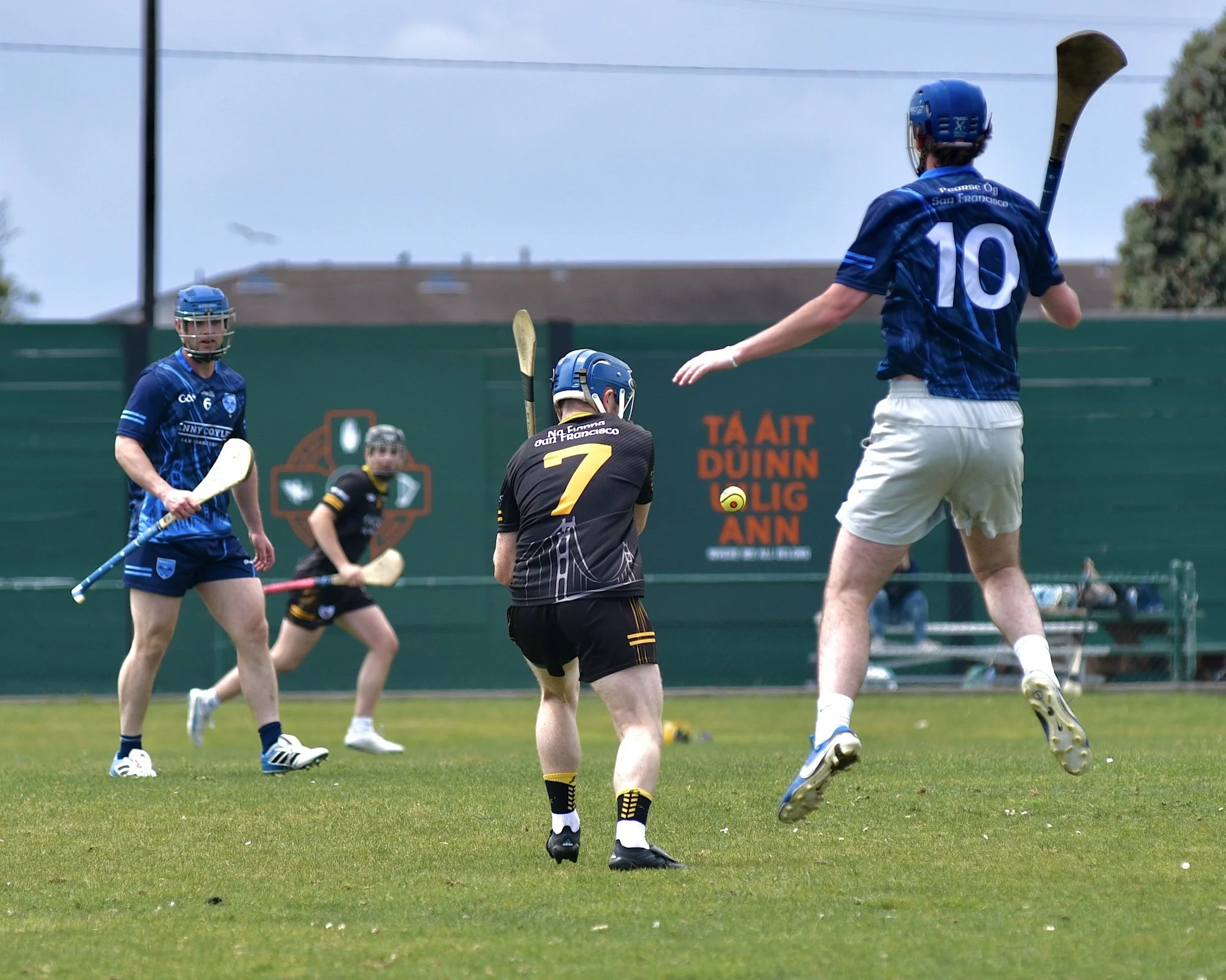 Na Fianna vs. Pearse Óg at Páirc na nGael on Tresure Island in San Francisco by William Wayland1_2300.JPG
