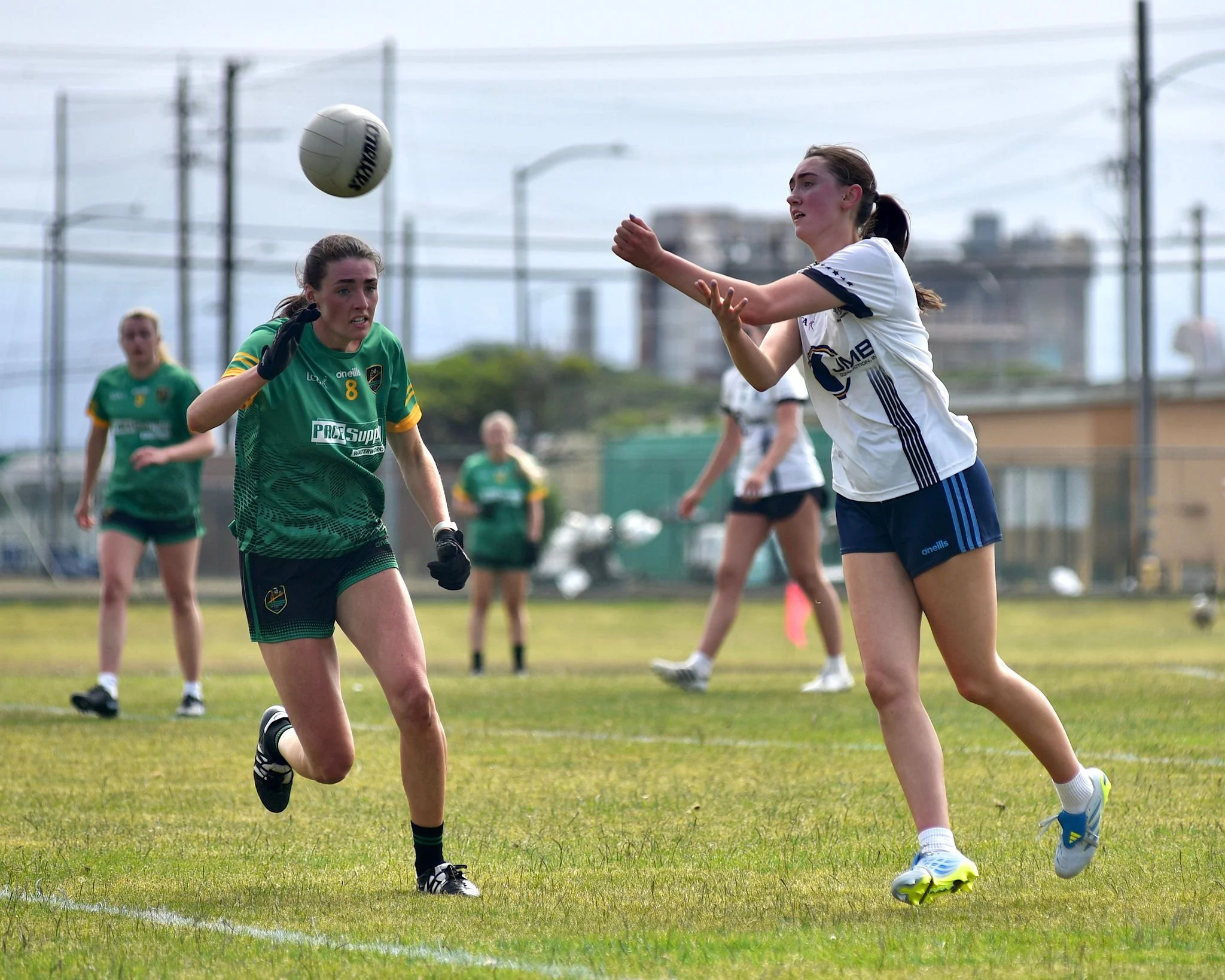 ClannaGaelvsFogCityHarpsLadiesGaelicFootballatPáircnanGaelonTreasureIslandbyWilliamWaylandWW1_6491.JPG