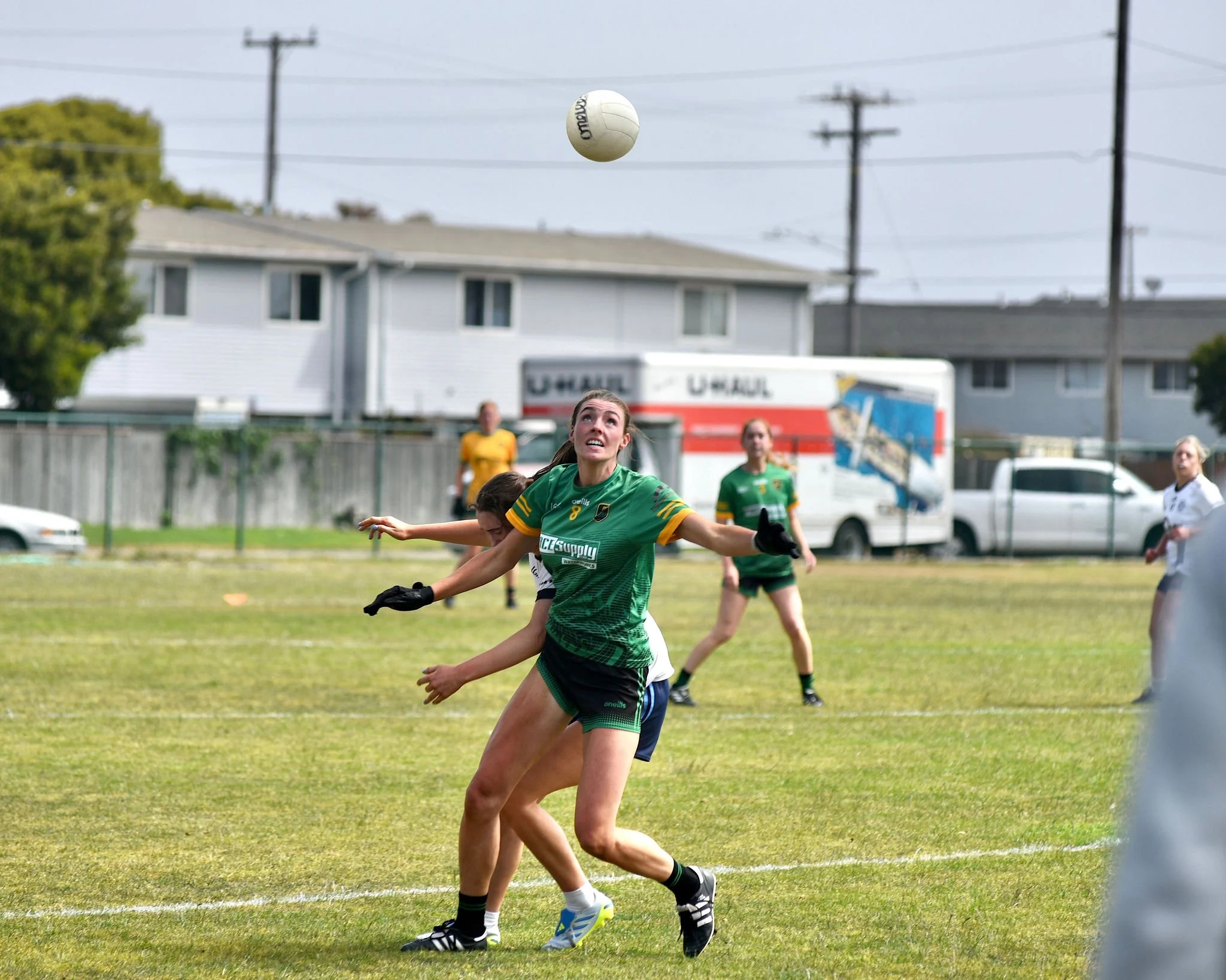 ClannaGaelvsFogCityHarpsLadiesGaelicFootballatPáircnanGaelonTreasureIslandbyWilliamWaylandWW1_6517C.jpg