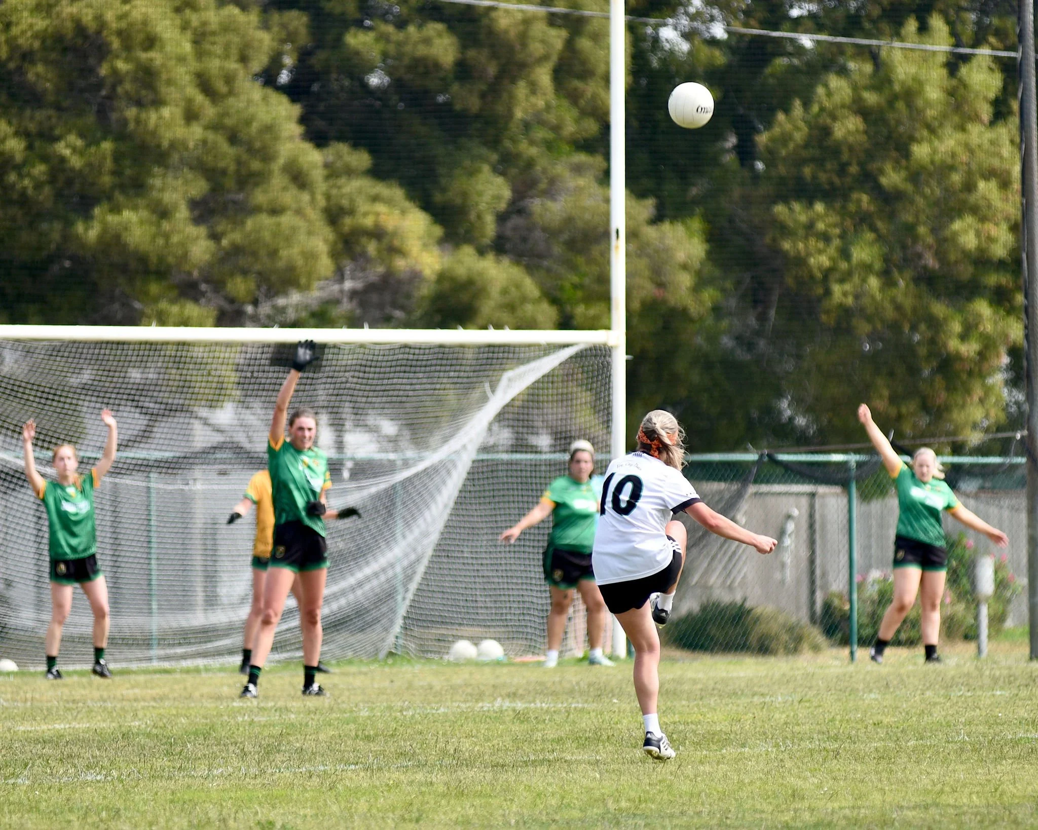 ClannaGaelvsFogCityHarpsLadiesGaelicFootballatPáircnanGaelonTreasureIslandbyWilliamWaylandWW1_6526.JPG